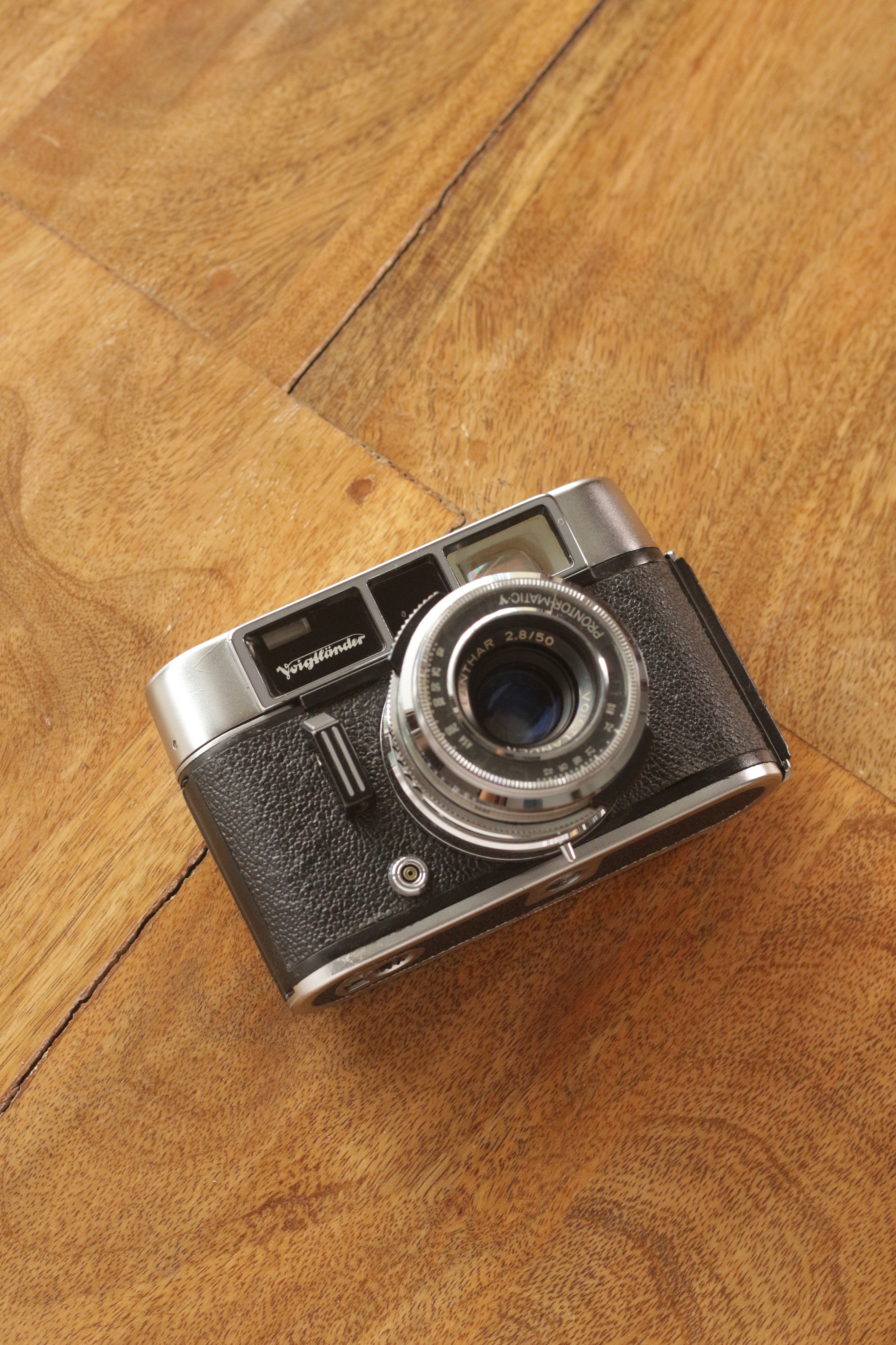 Compact film cameras