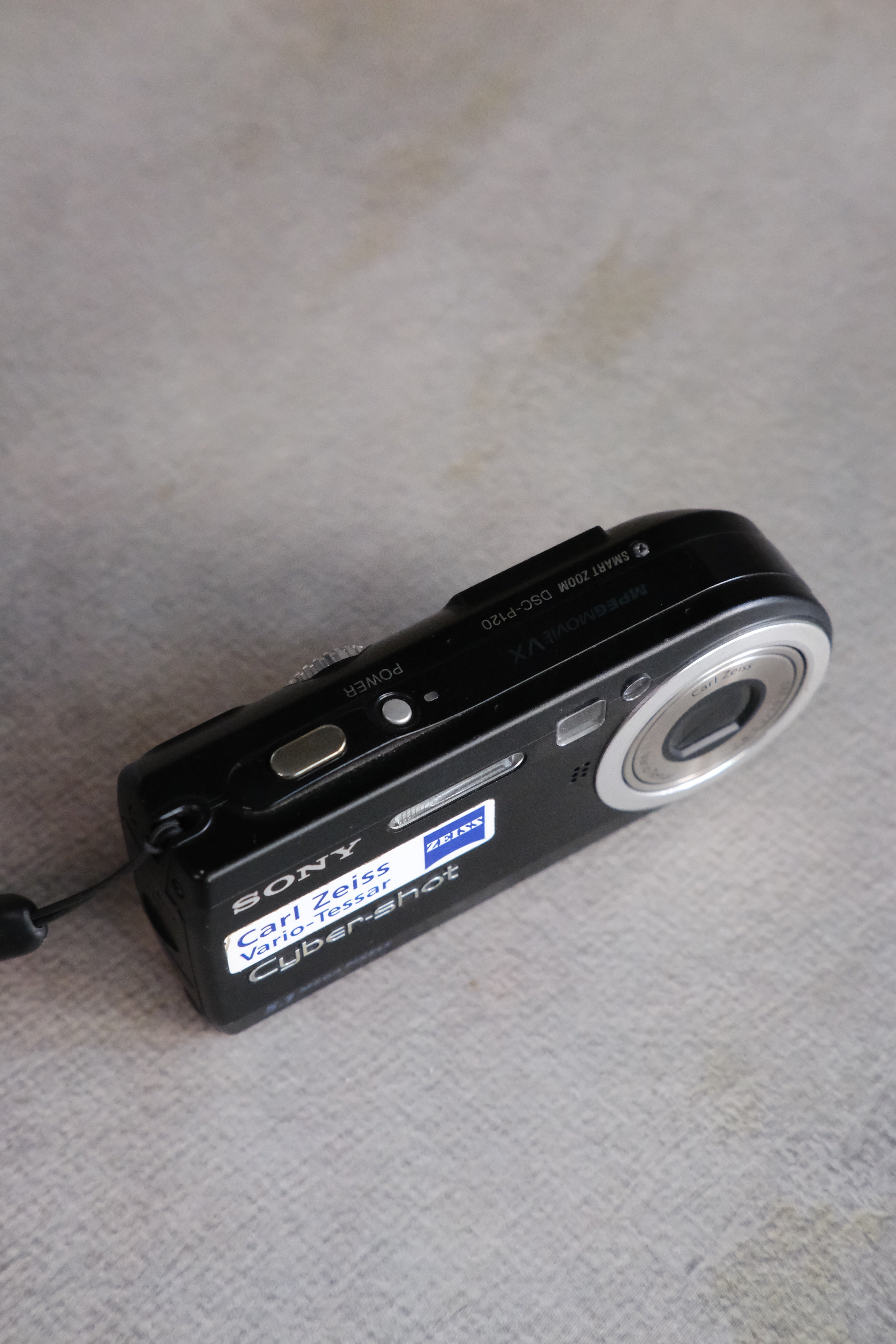 Sony DSC-P120