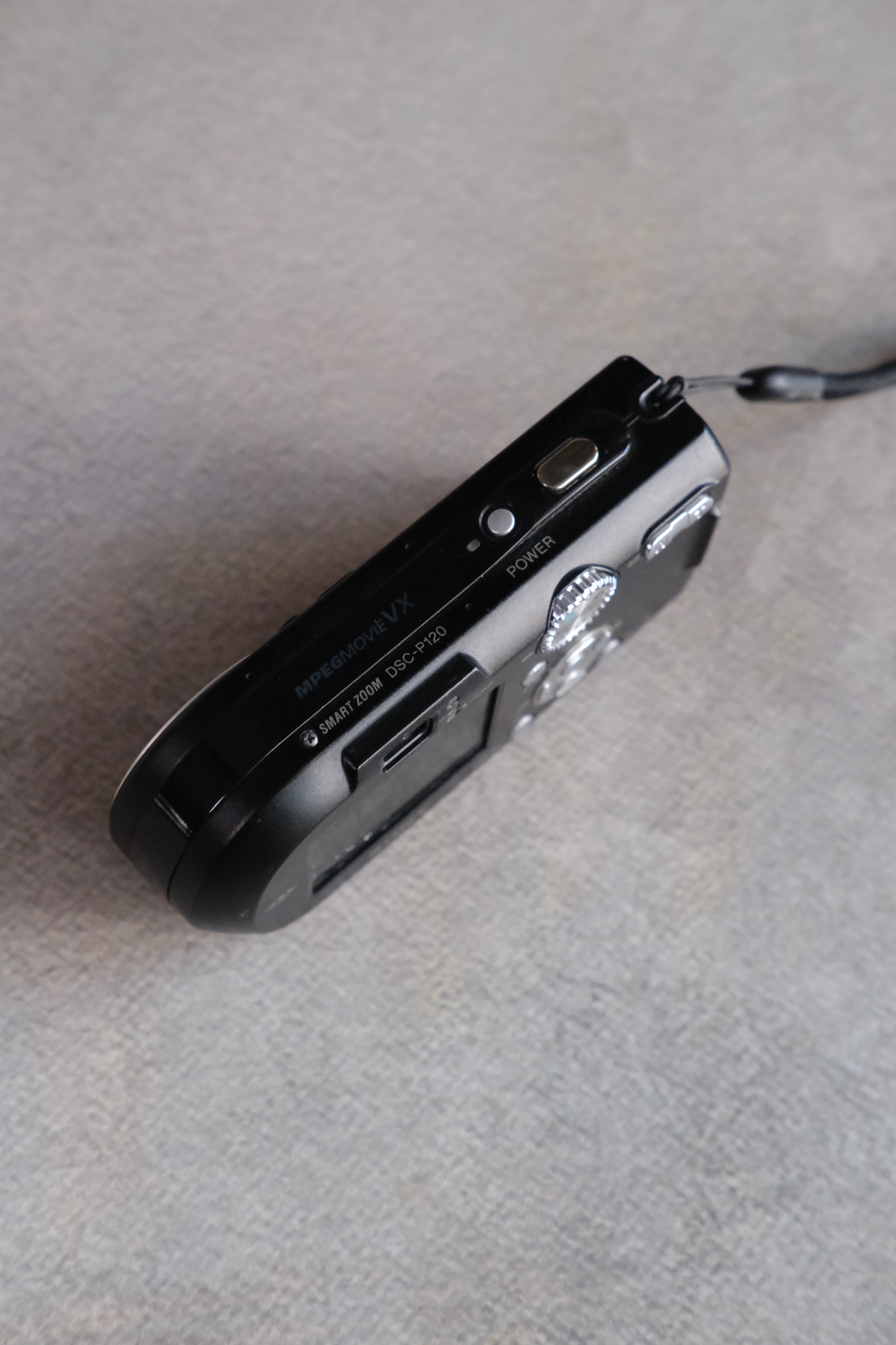 Sony DSC-P120