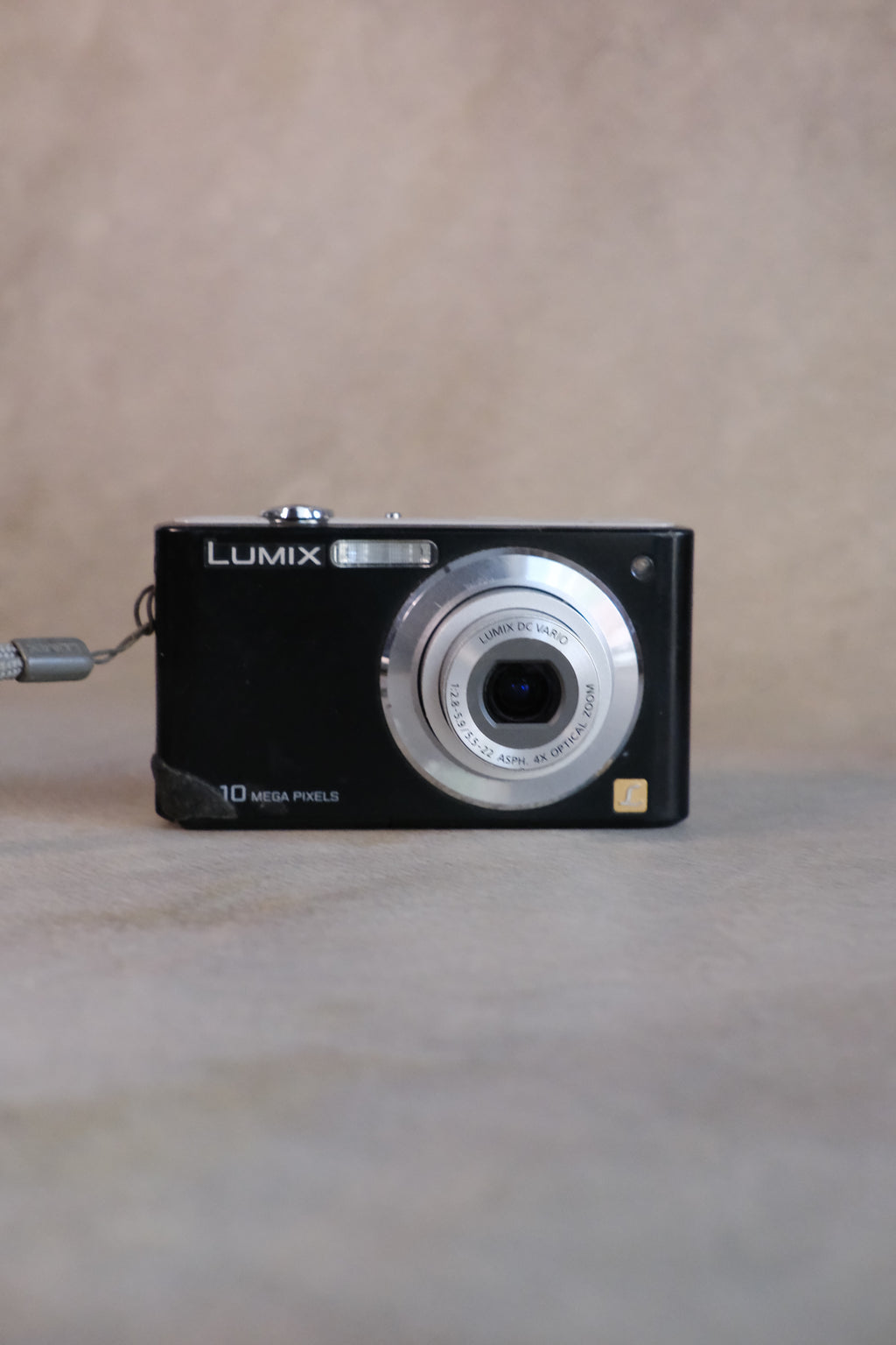 Panasonic Lumix DMC-F2