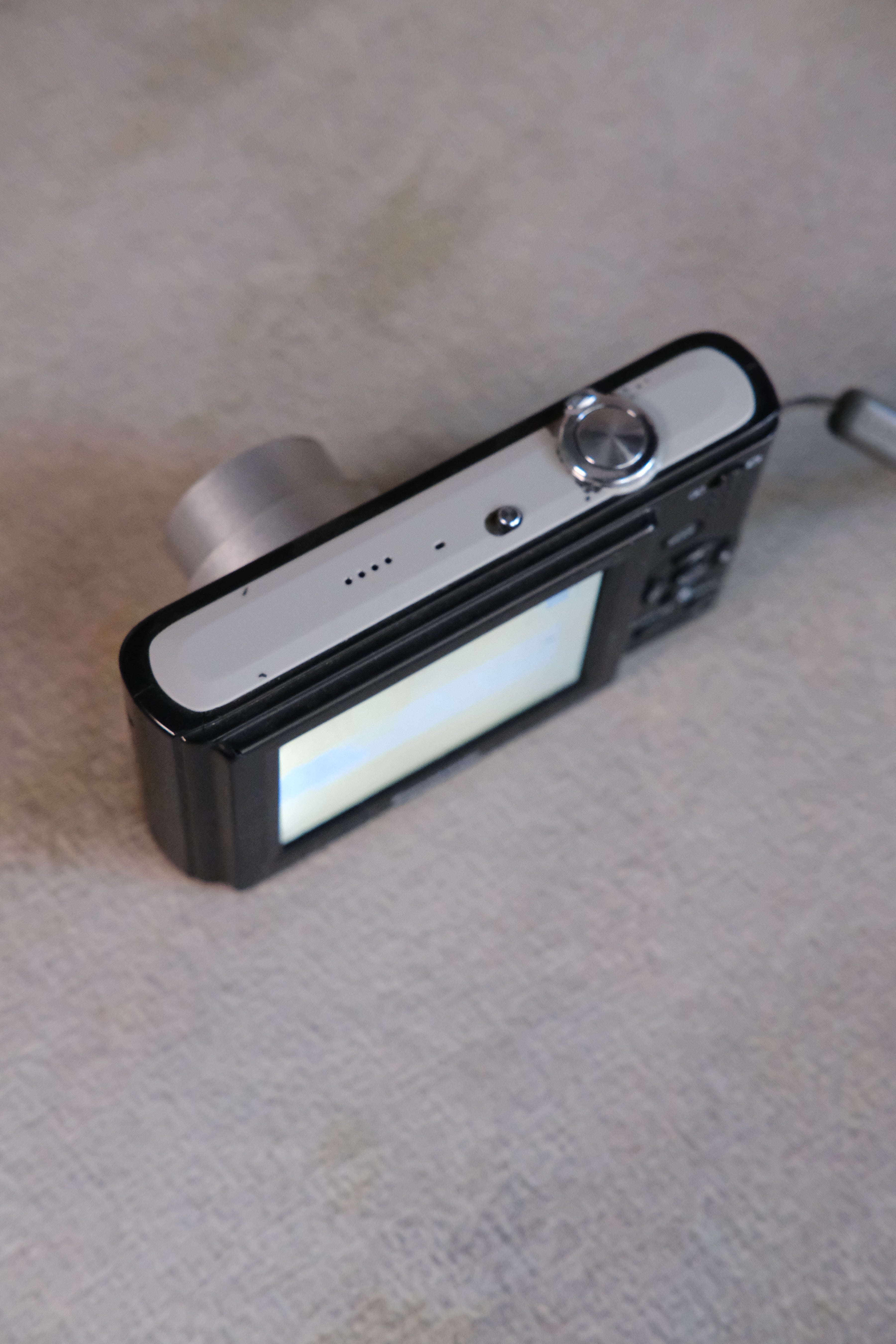 Panasonic Lumix DMC-F2