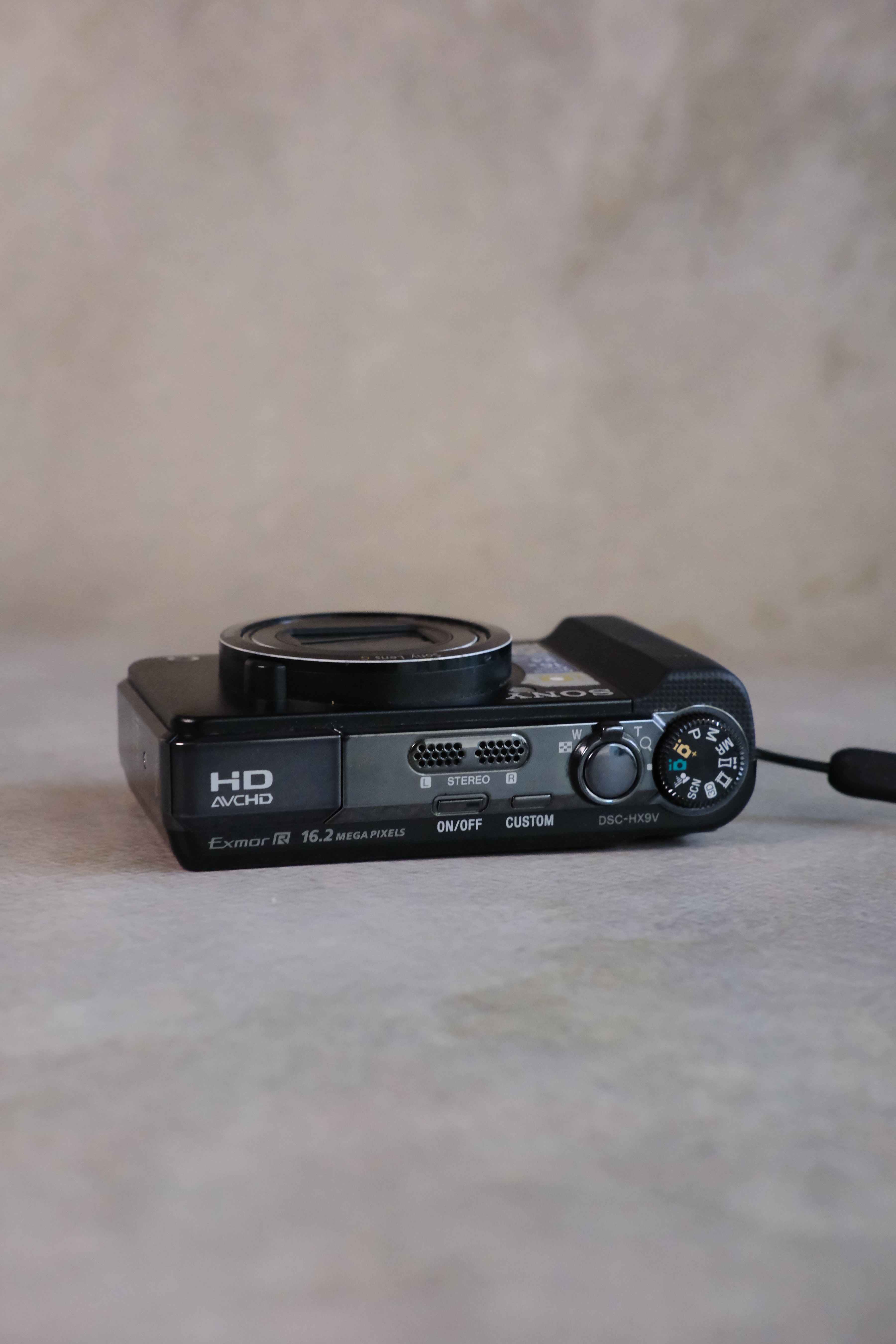 Sony Cyber-shot DSC-HX9