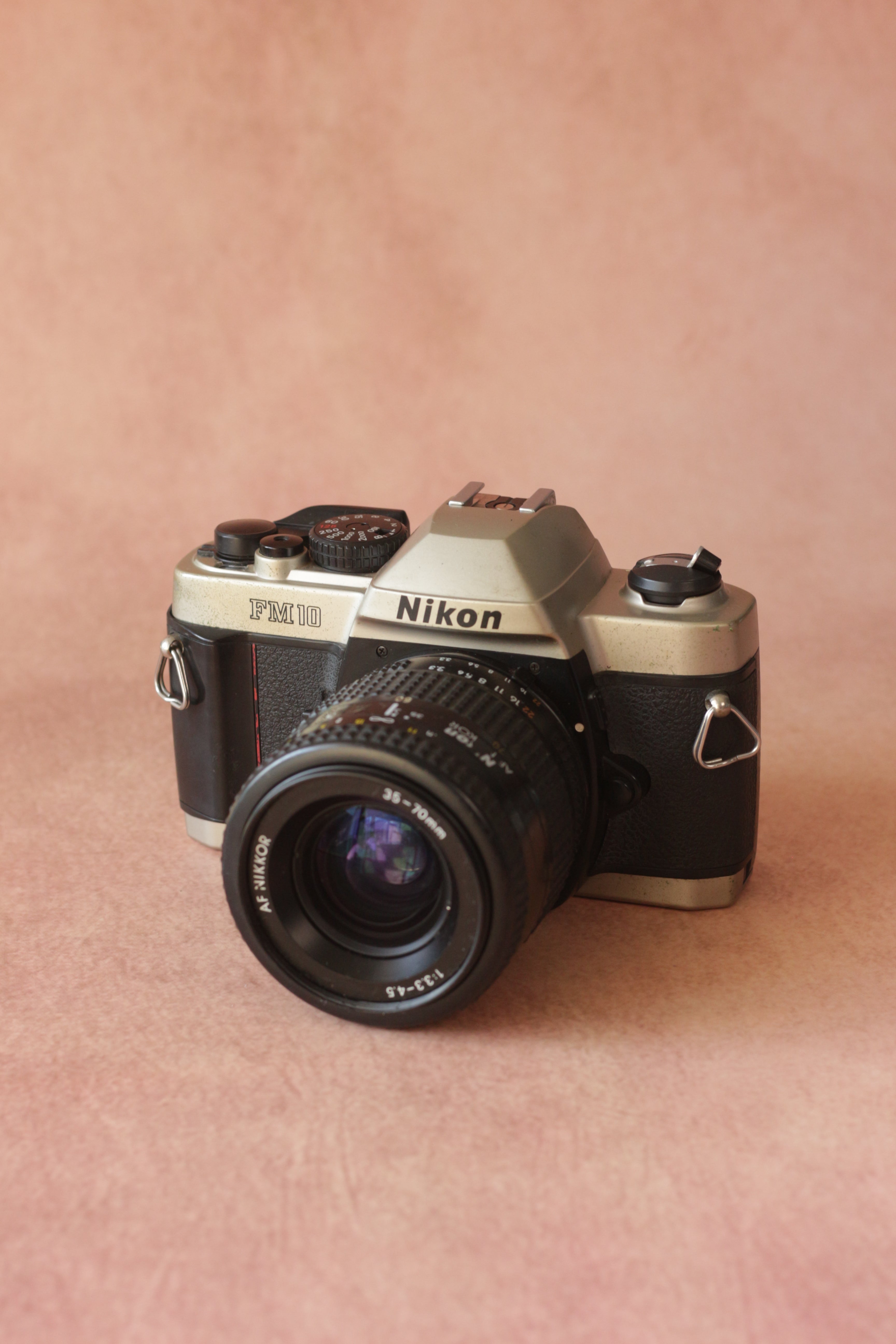 Nikon FM10 + Nikkor AF 35-70mm