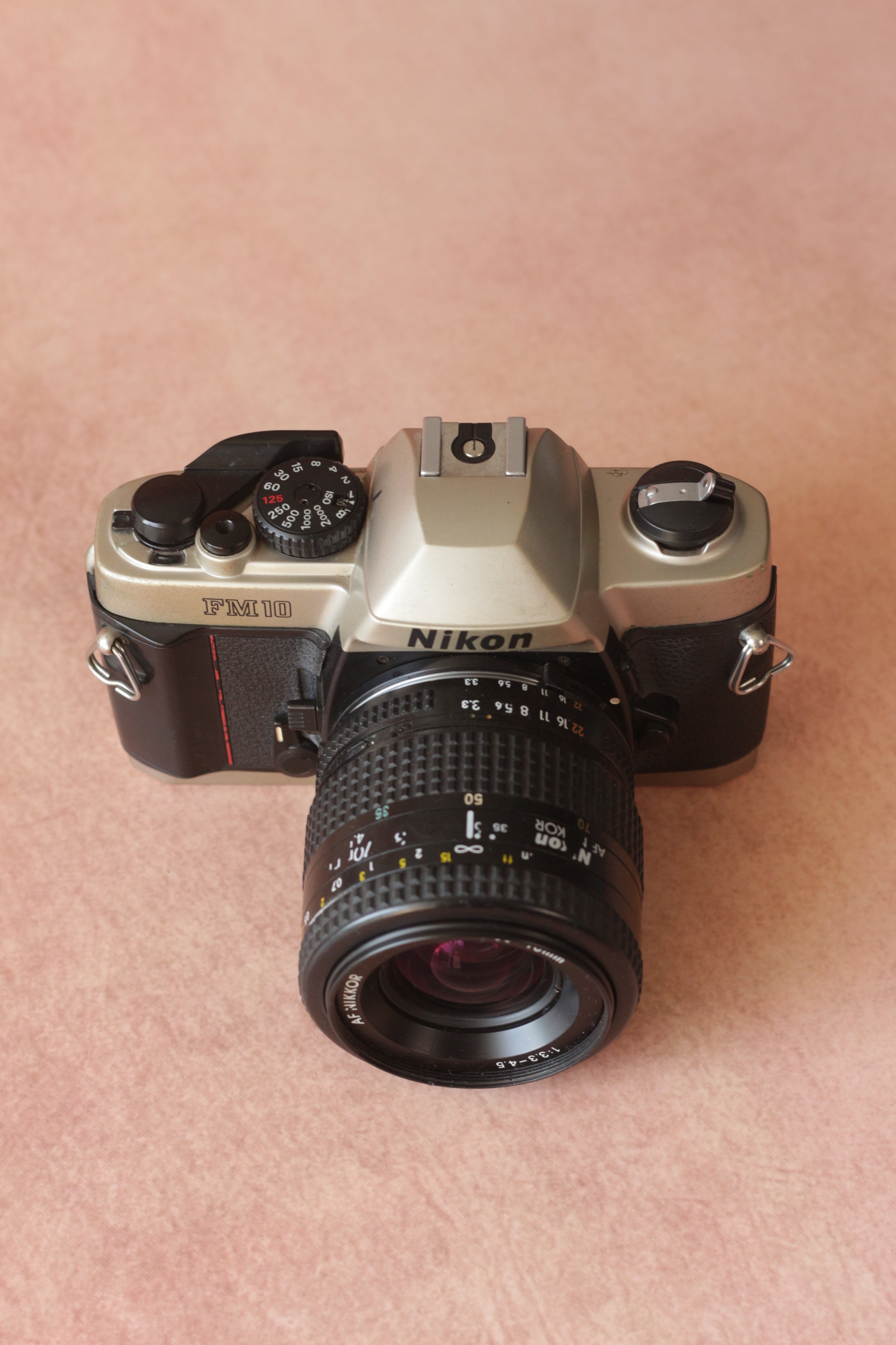 Nikon FM10 + Nikkor AF 35-70mm