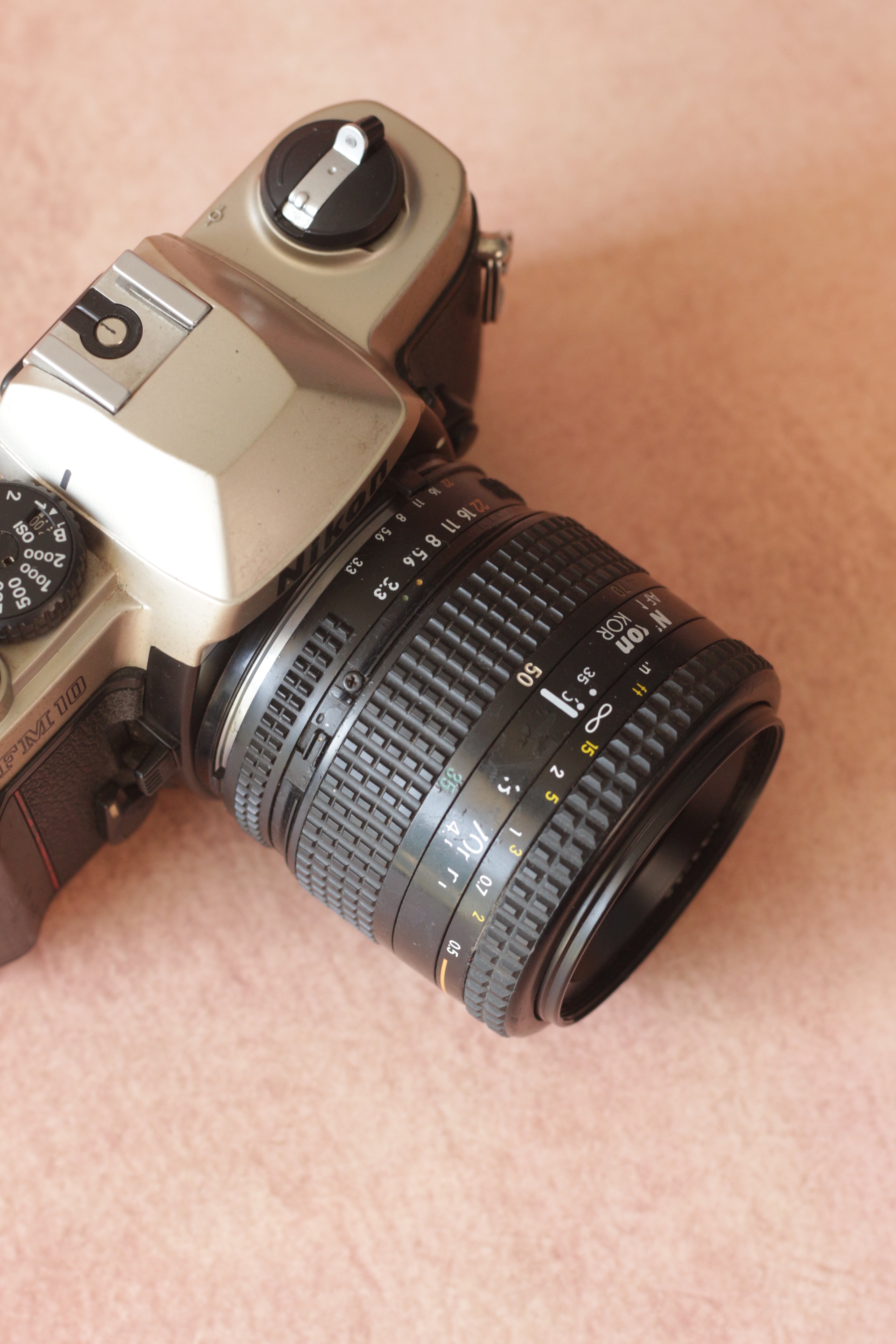 Nikon FM10 + Nikkor AF 35-70mm