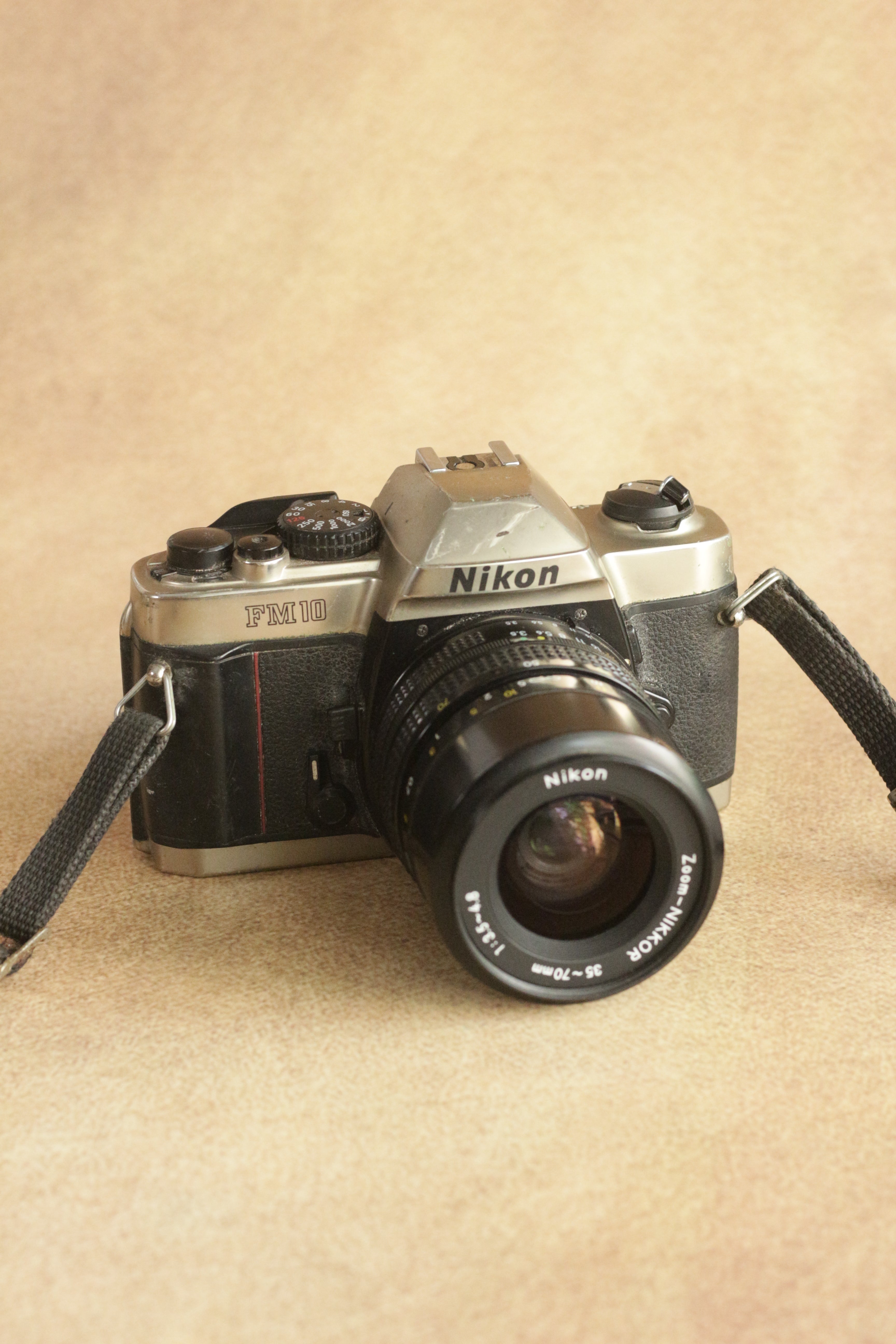 NIKON FM10 zoom-nikkor 35-70mm フィルムカメラ Amazon.com : Nikon FM10 Digital SLR Camera Kit with Housing and AI