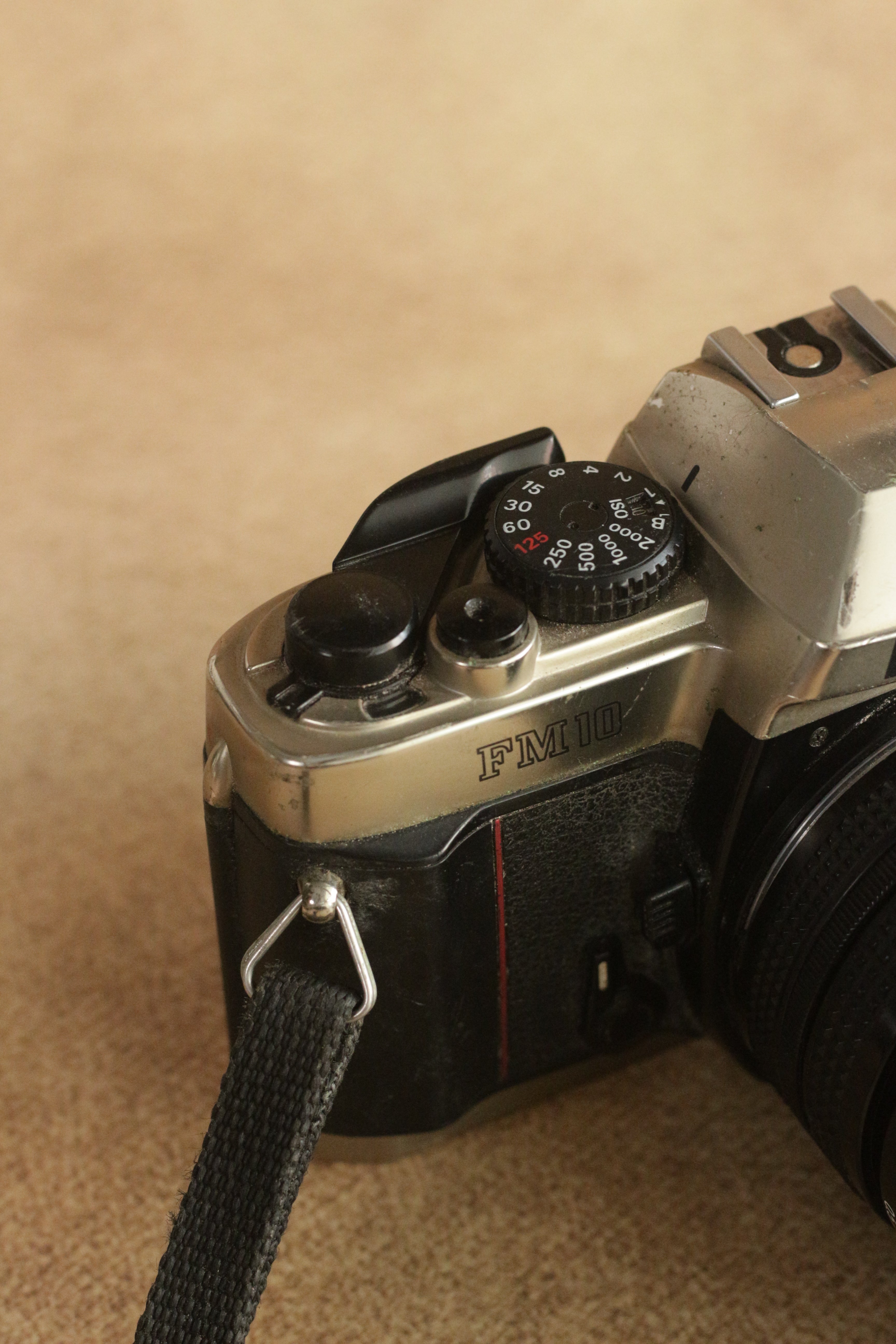 Nikon FM10 + 35-70mm Zoom — EXC, Fully Working incl. Meter | Film