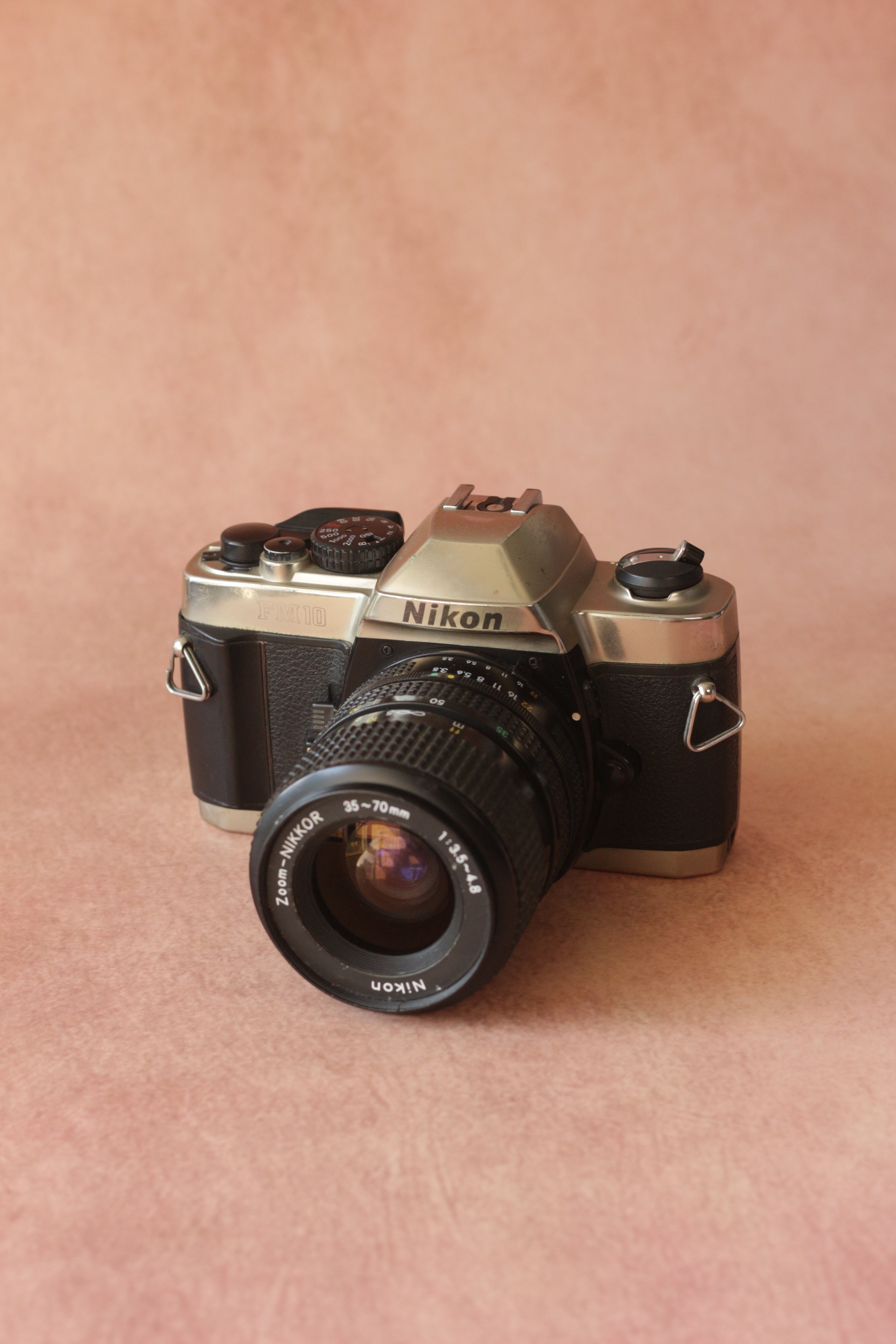 Nikon FM10 + Nikkor 35-70mm zoom