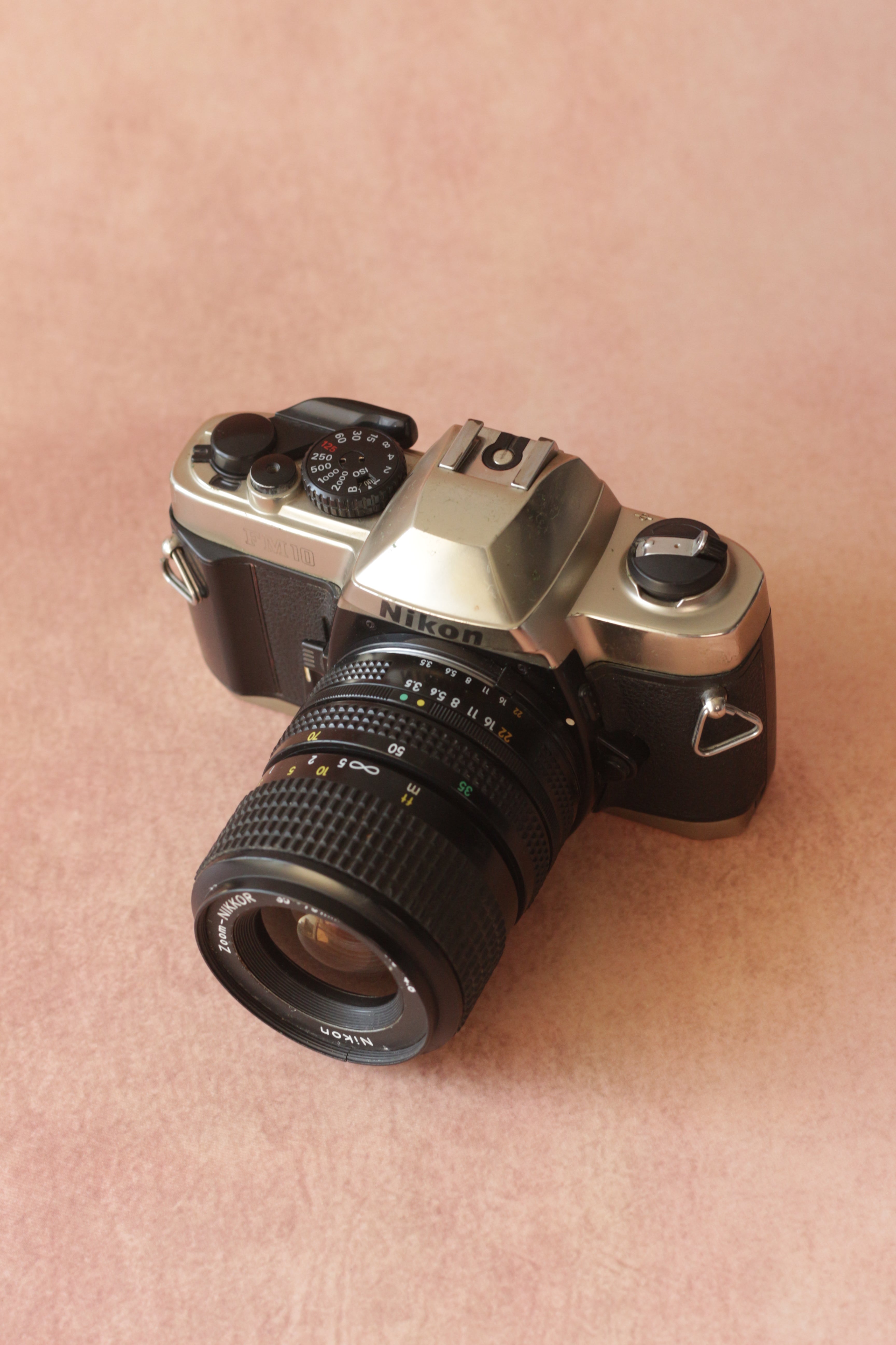 Nikon FM10 + Nikkor 35-70mm zoom