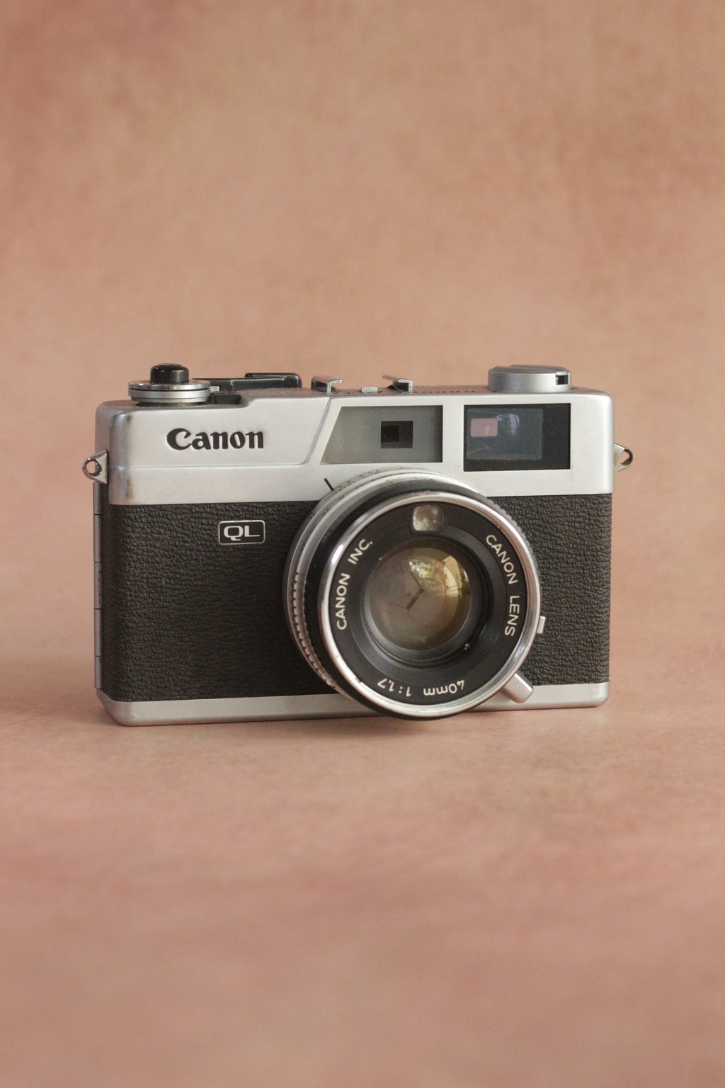 Canon Canonet QL17