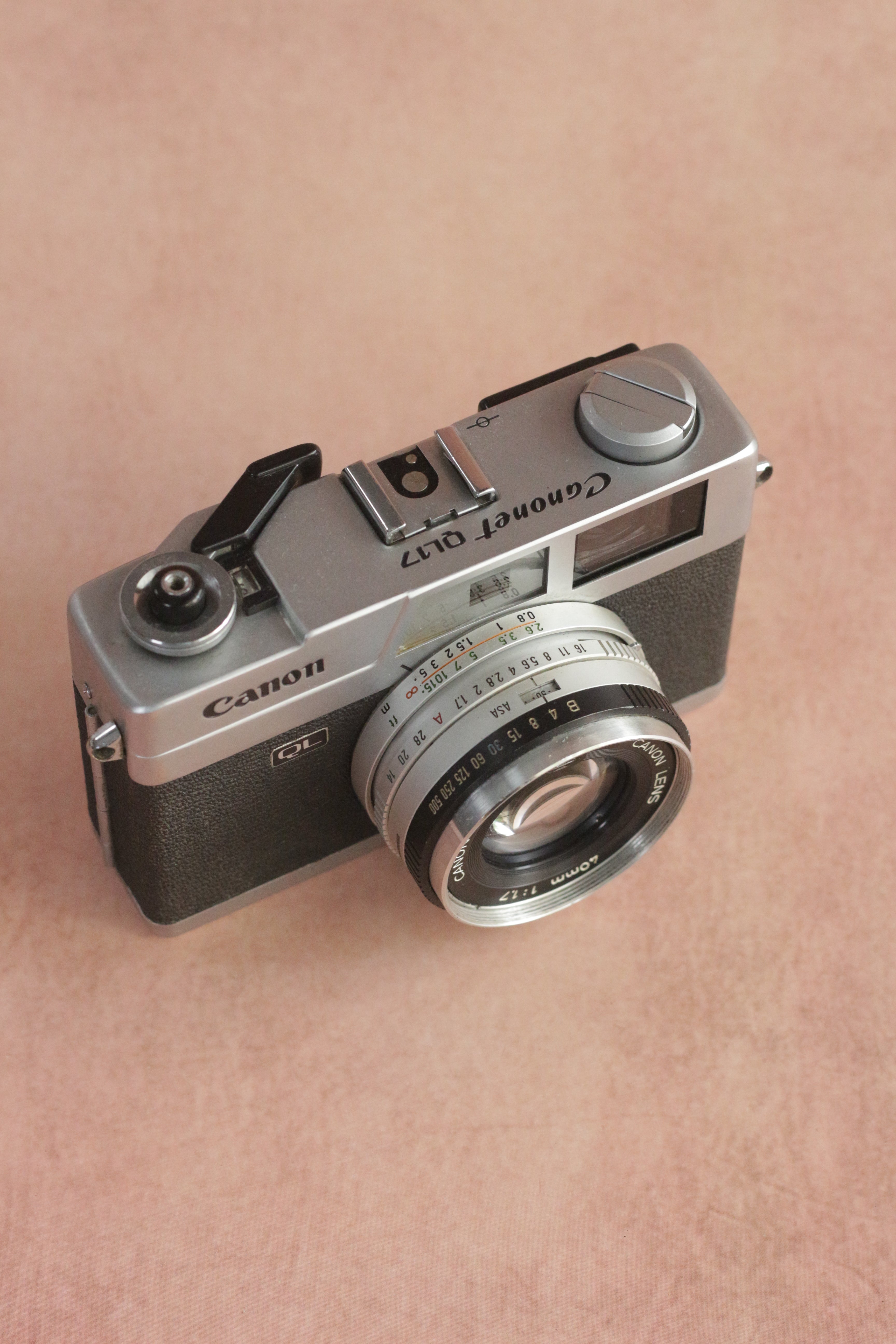 Canon Canonet QL17