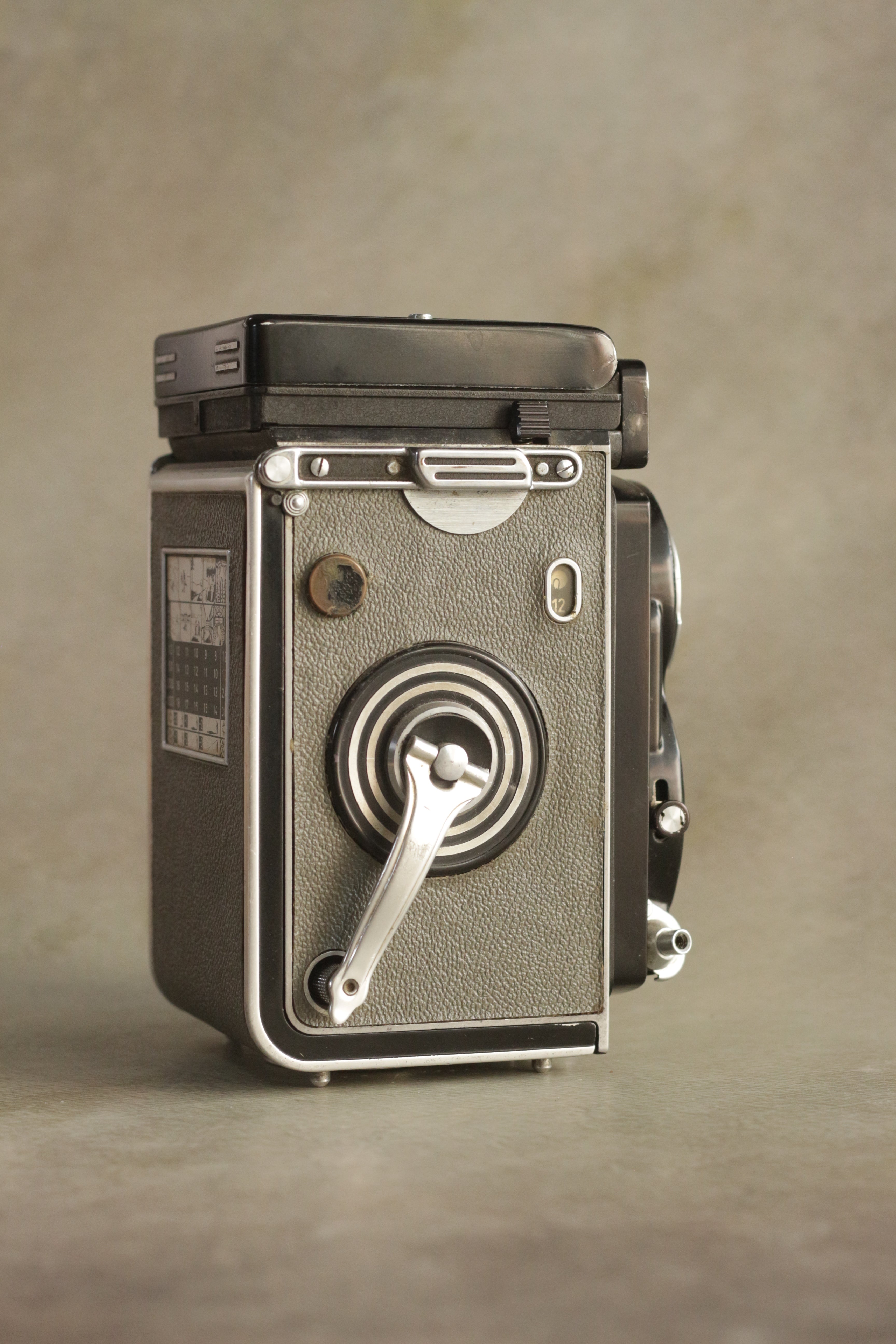 Rolleiflex T – filmcameras.In