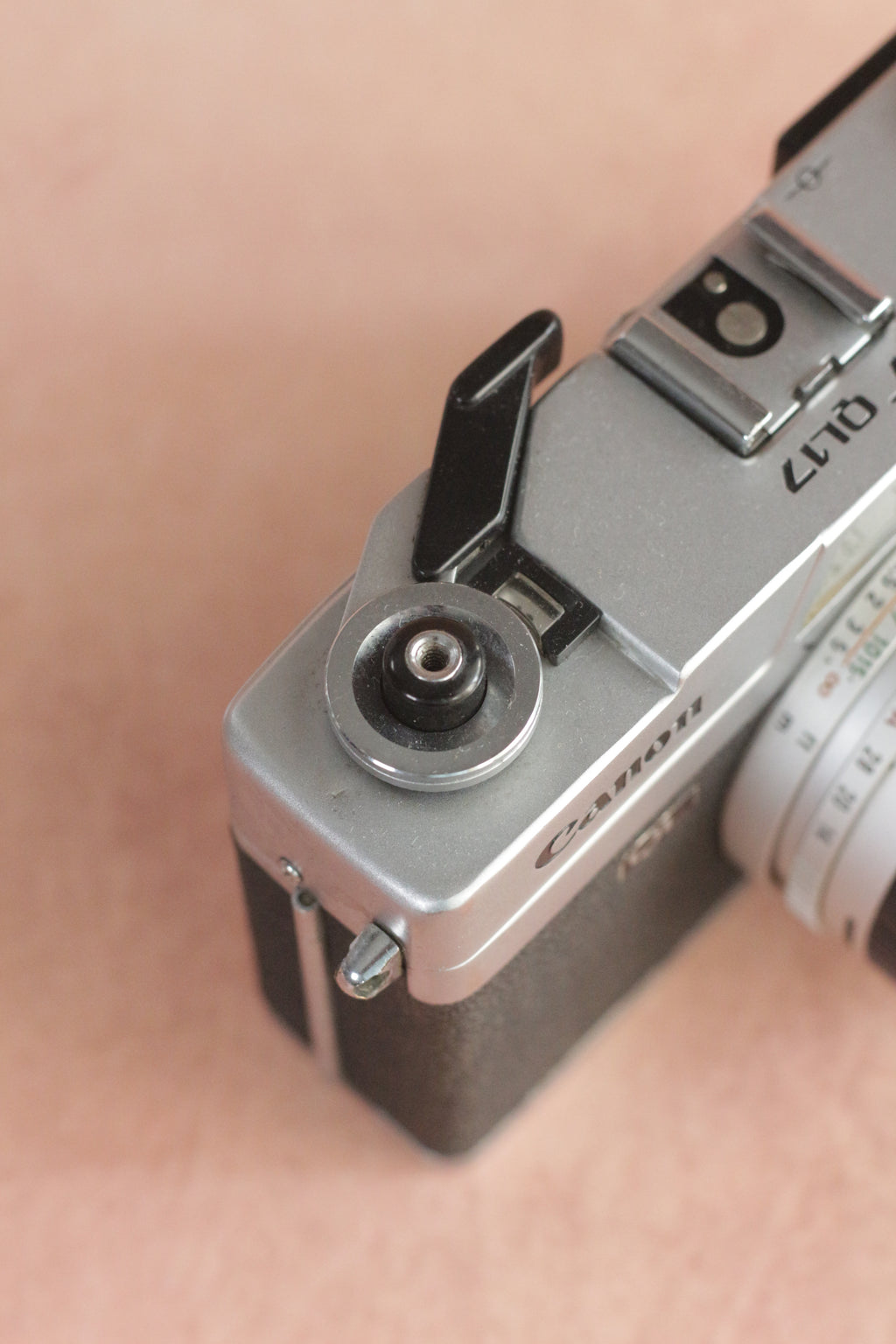 Canon Canonet QL17