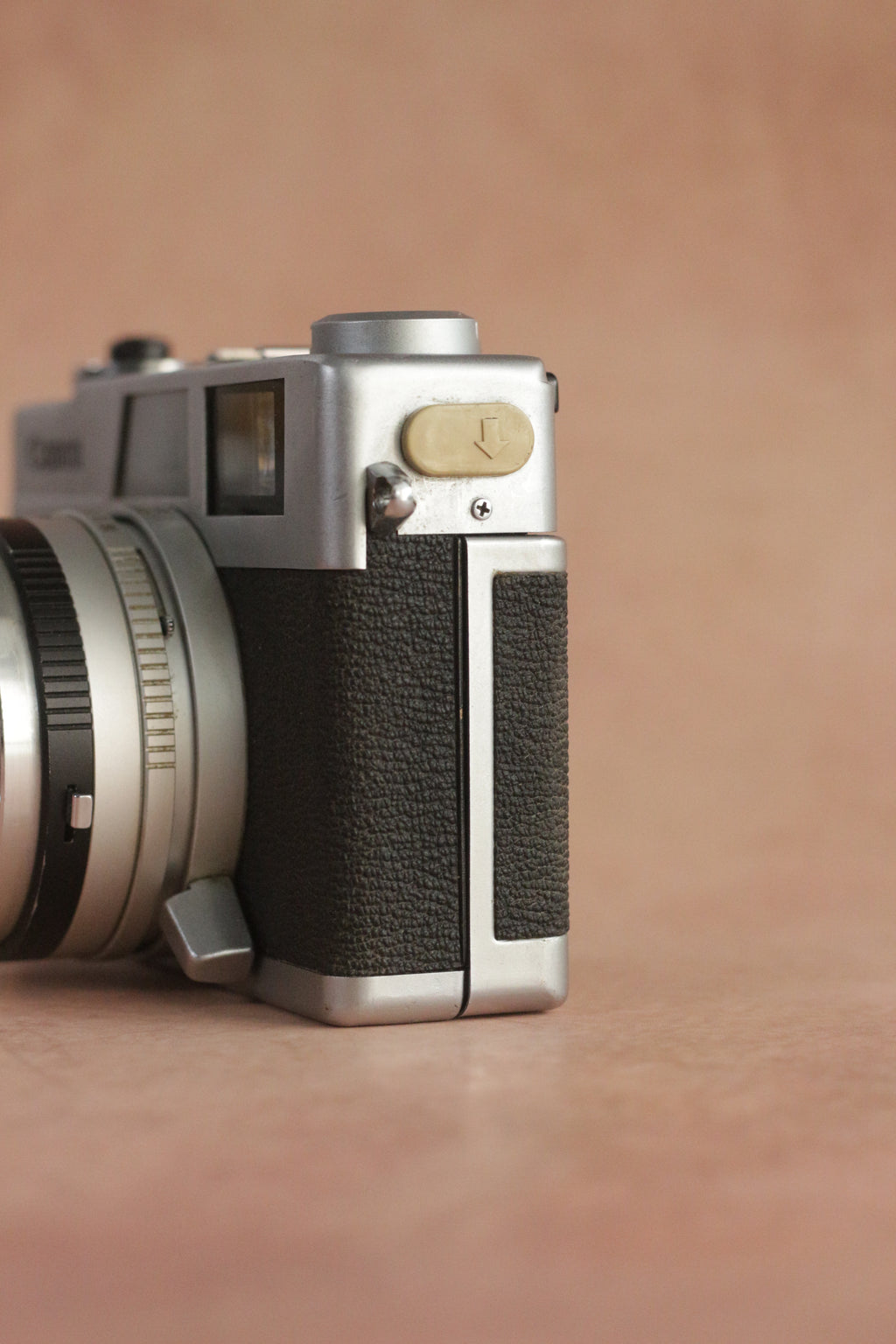 Canon Canonet QL17