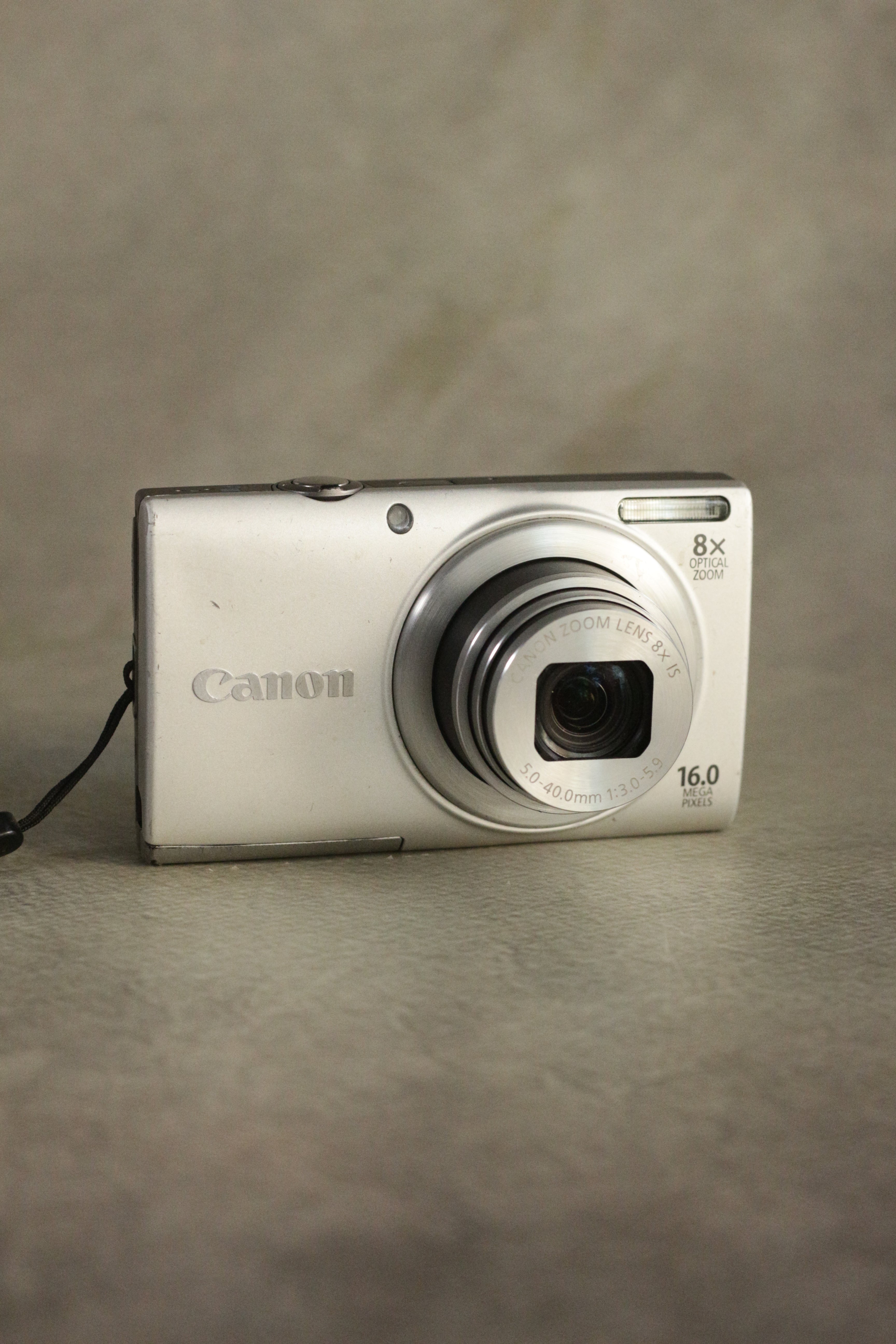 Canon Powershot A4000 IS