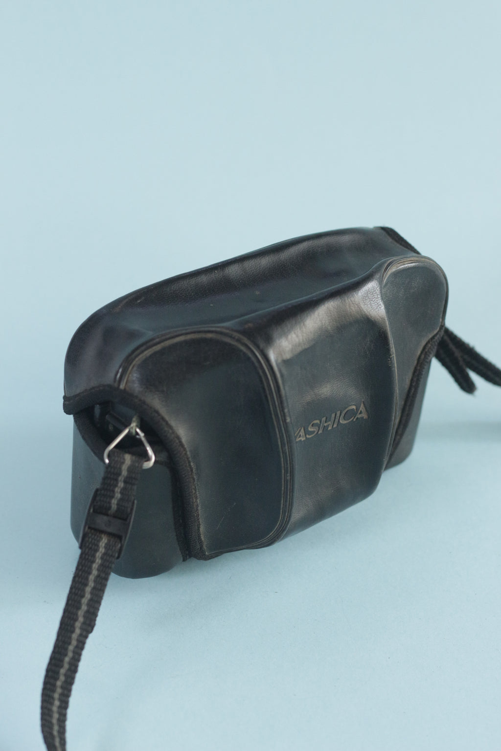 Yashica MF2
