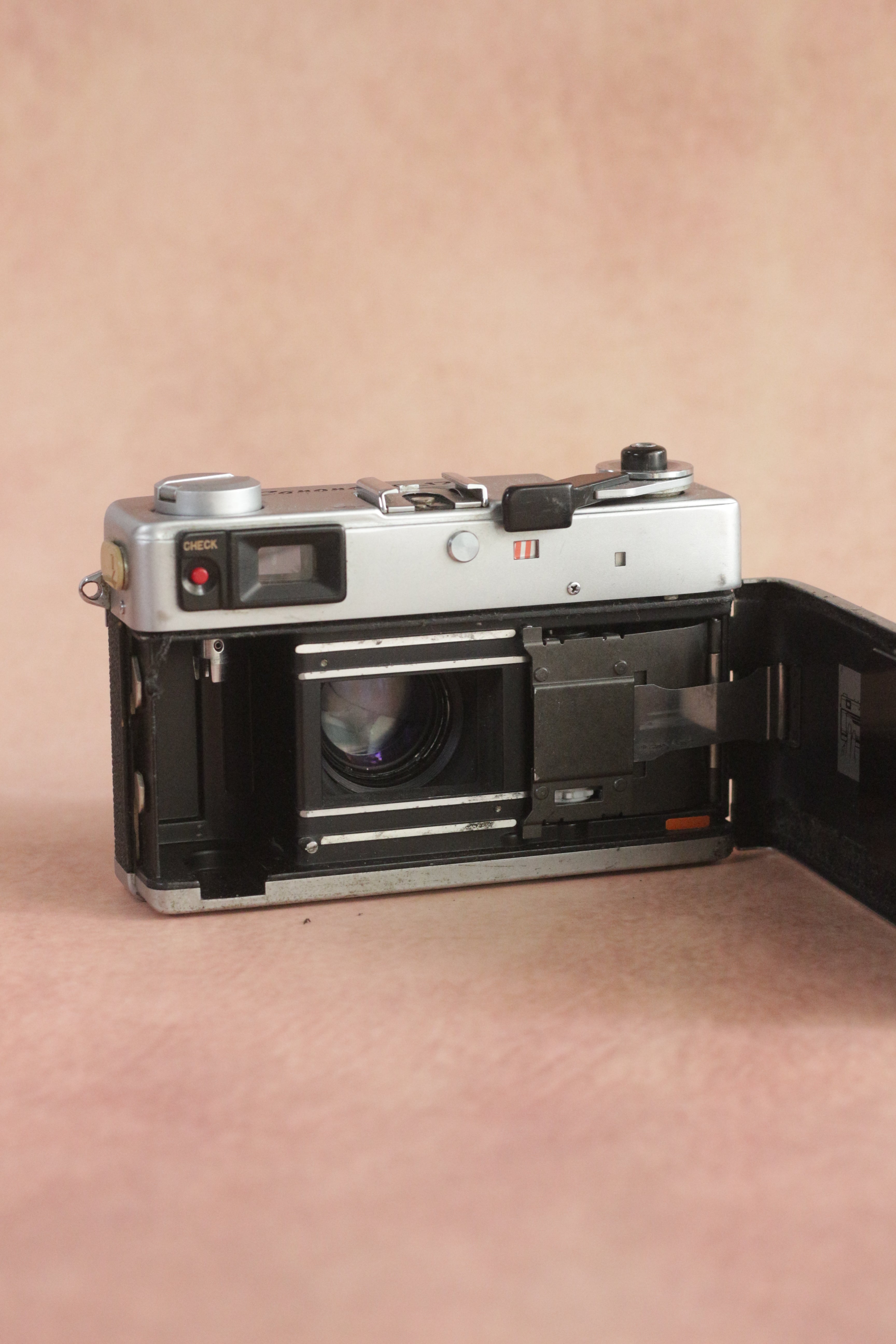 Canon Canonet QL17
