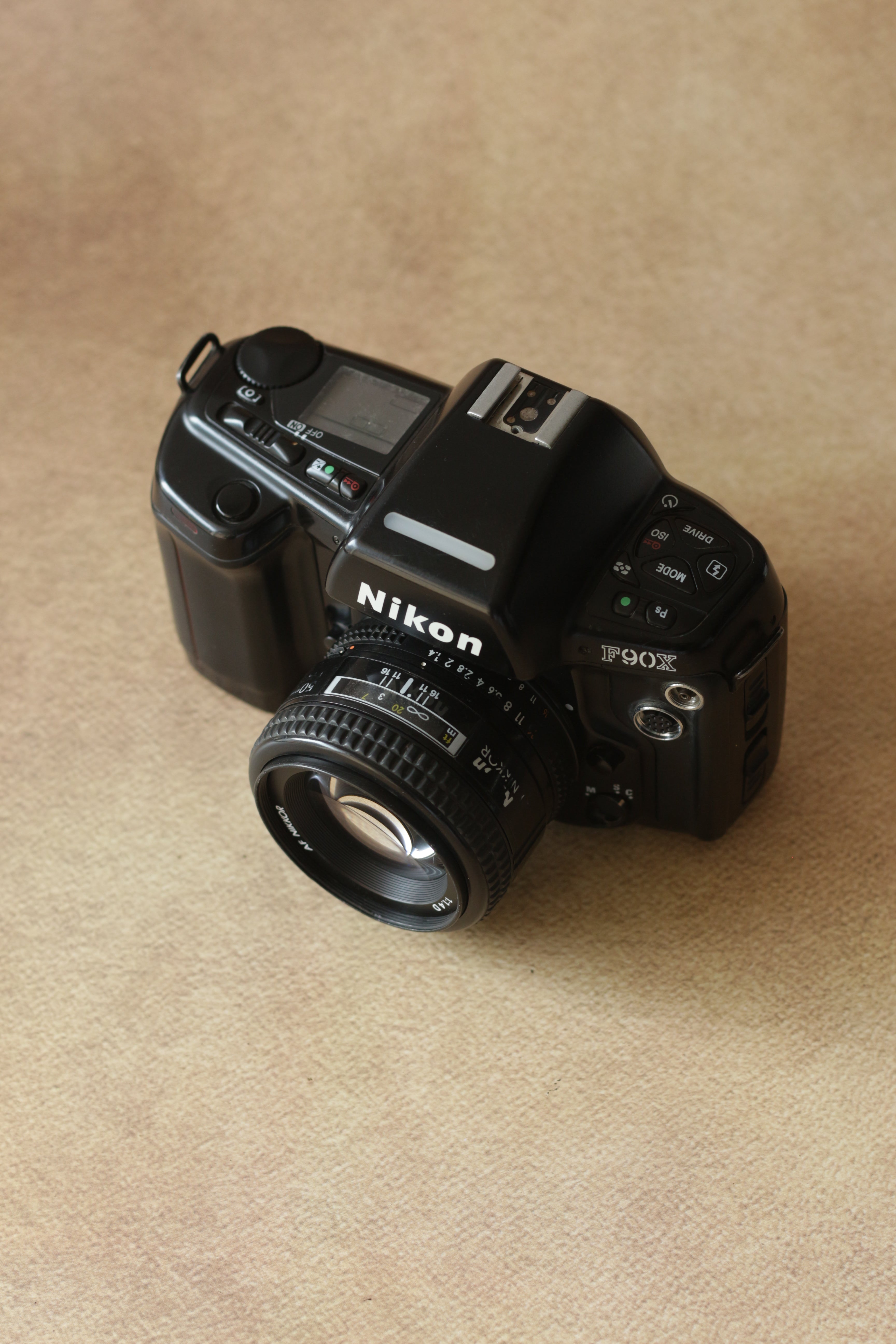 Nikon F90X + Nikkor AF 50mm f/1.4D