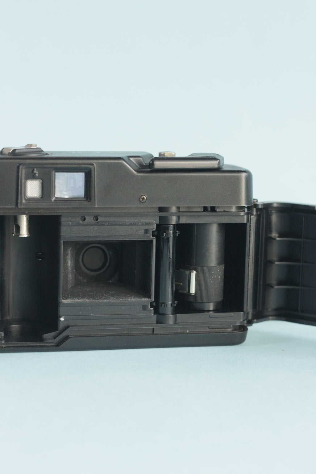 Yashica MF2
