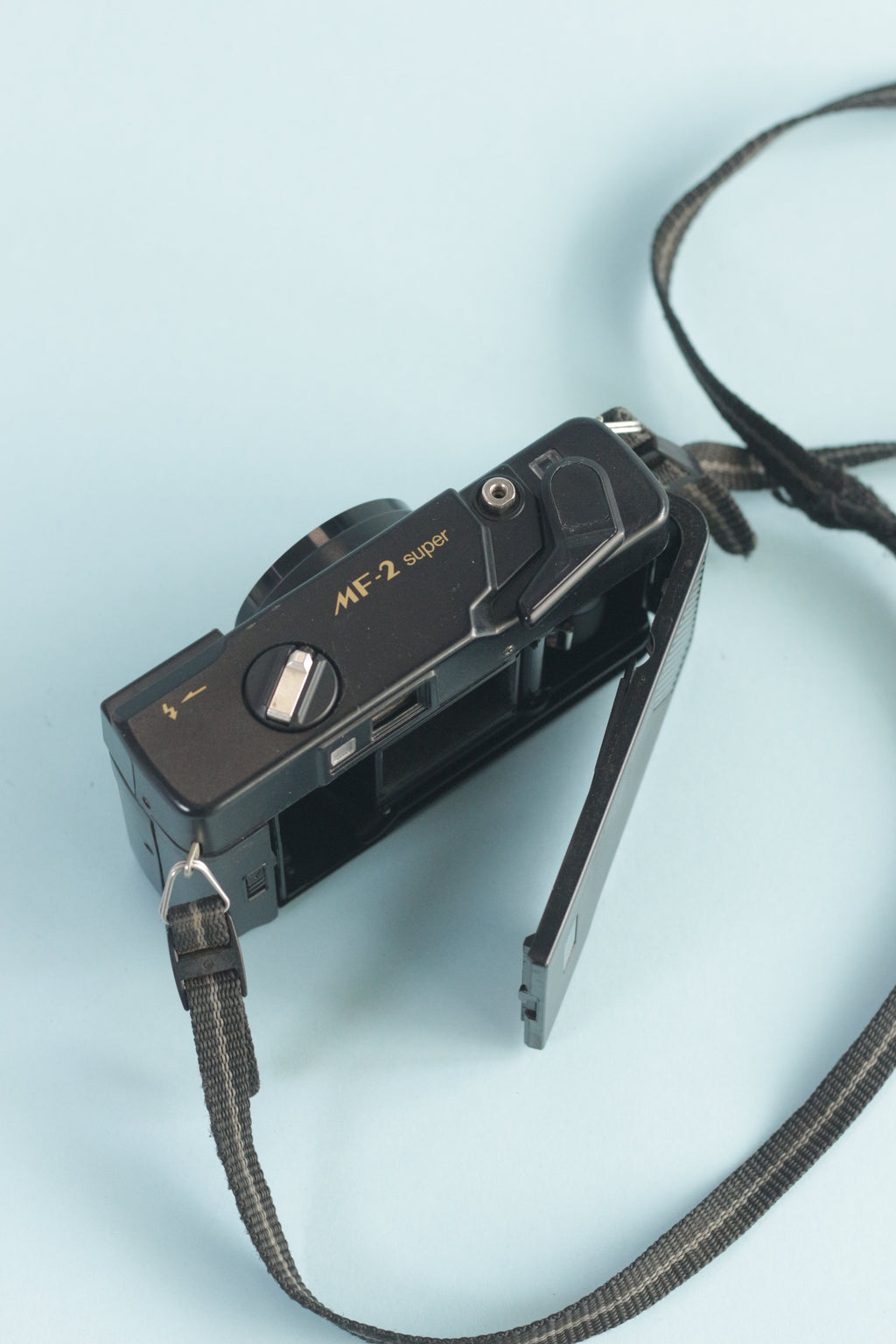 Yashica MF2
