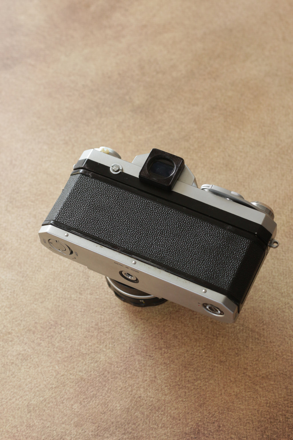 Nikon F + Nikkor-H Auto 50mm f/2 Lens