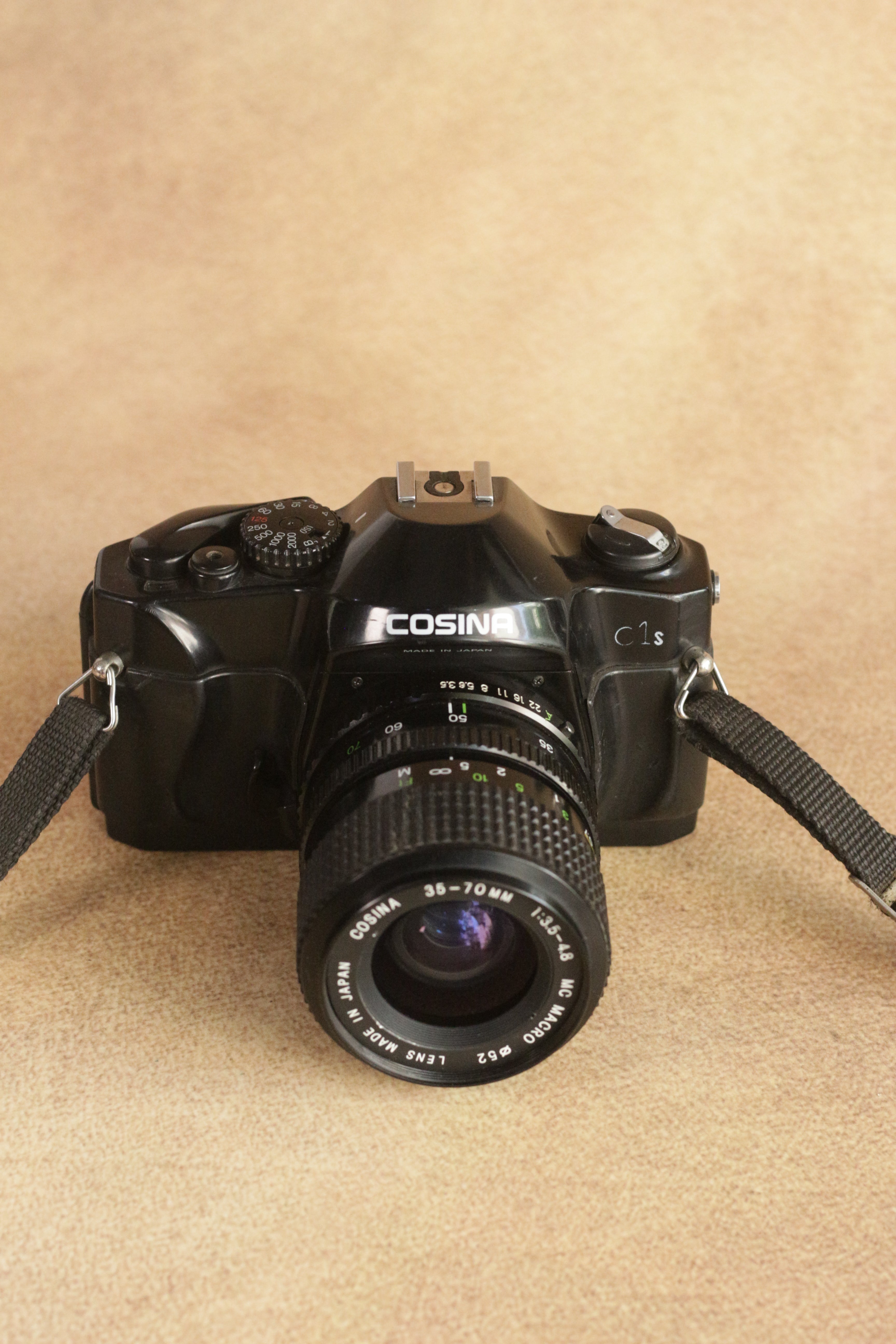 Cosina C1S + MC Cosina Zoom 35-70mm F3.5-4.5
