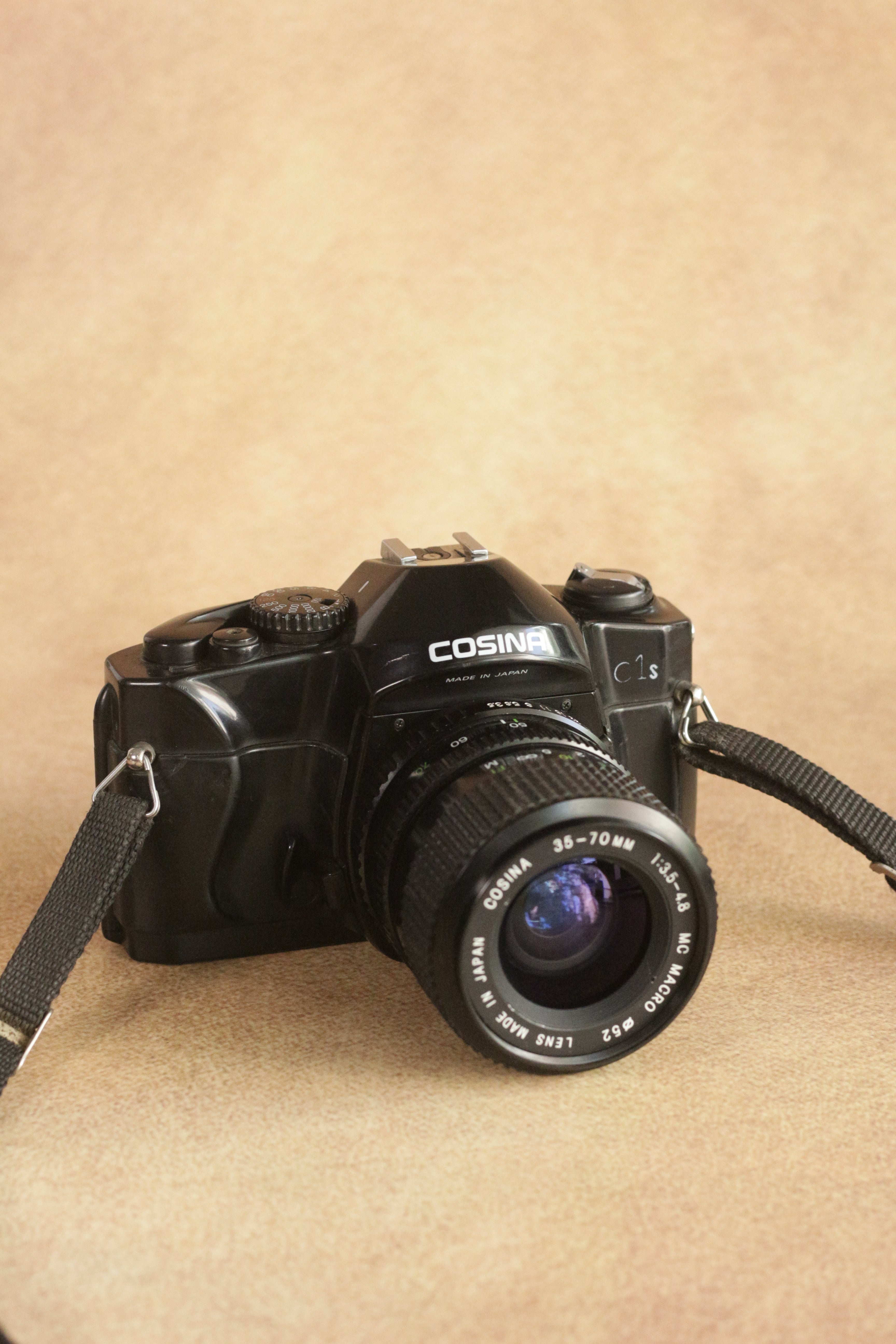 Cosina C1S + MC Cosina Zoom 35-70mm F3.5-4.5