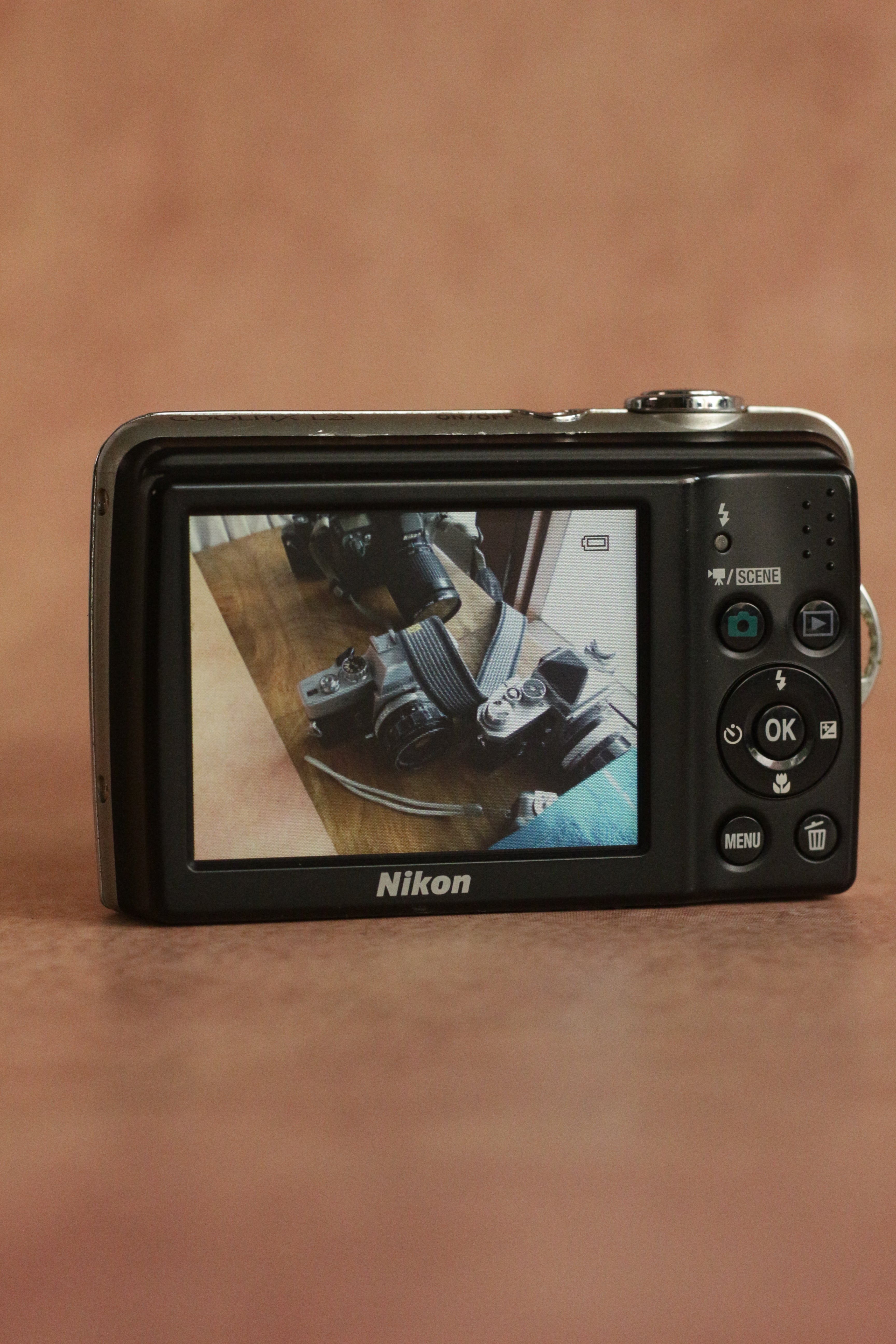 Nikon Coolpix L23