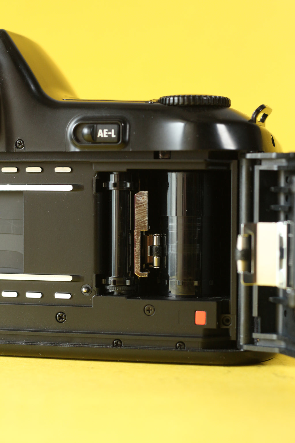 Nikon F-601M + Nikkor AF 35–80mm D Zoom