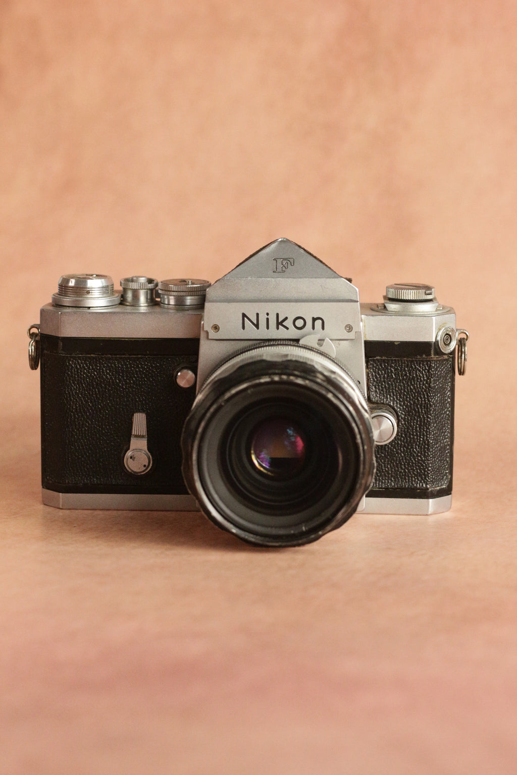 Nikon F + Nikkor-O.C Auto 35mm F2 (non-AI)