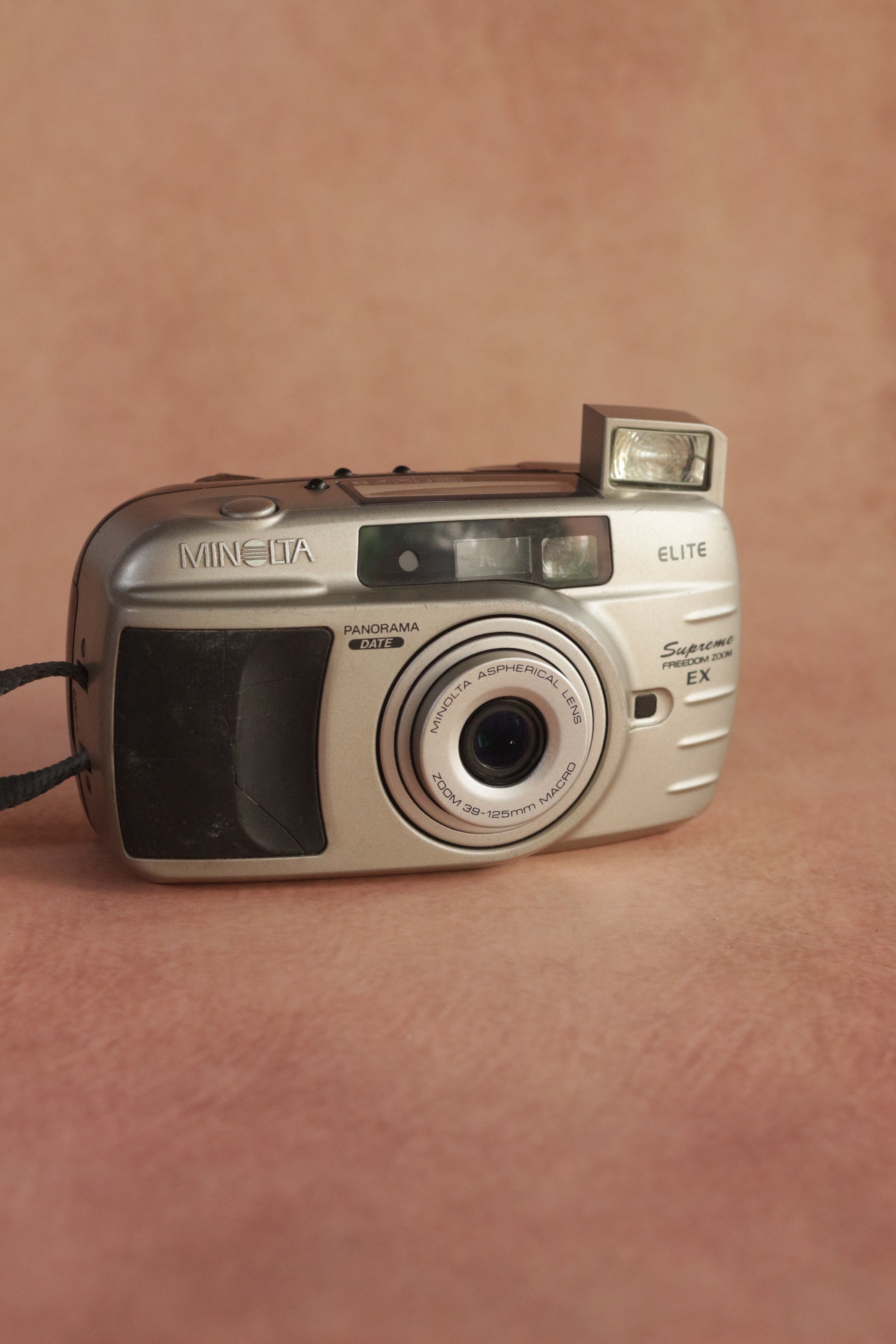 Minolta Supreme Freedom zoom