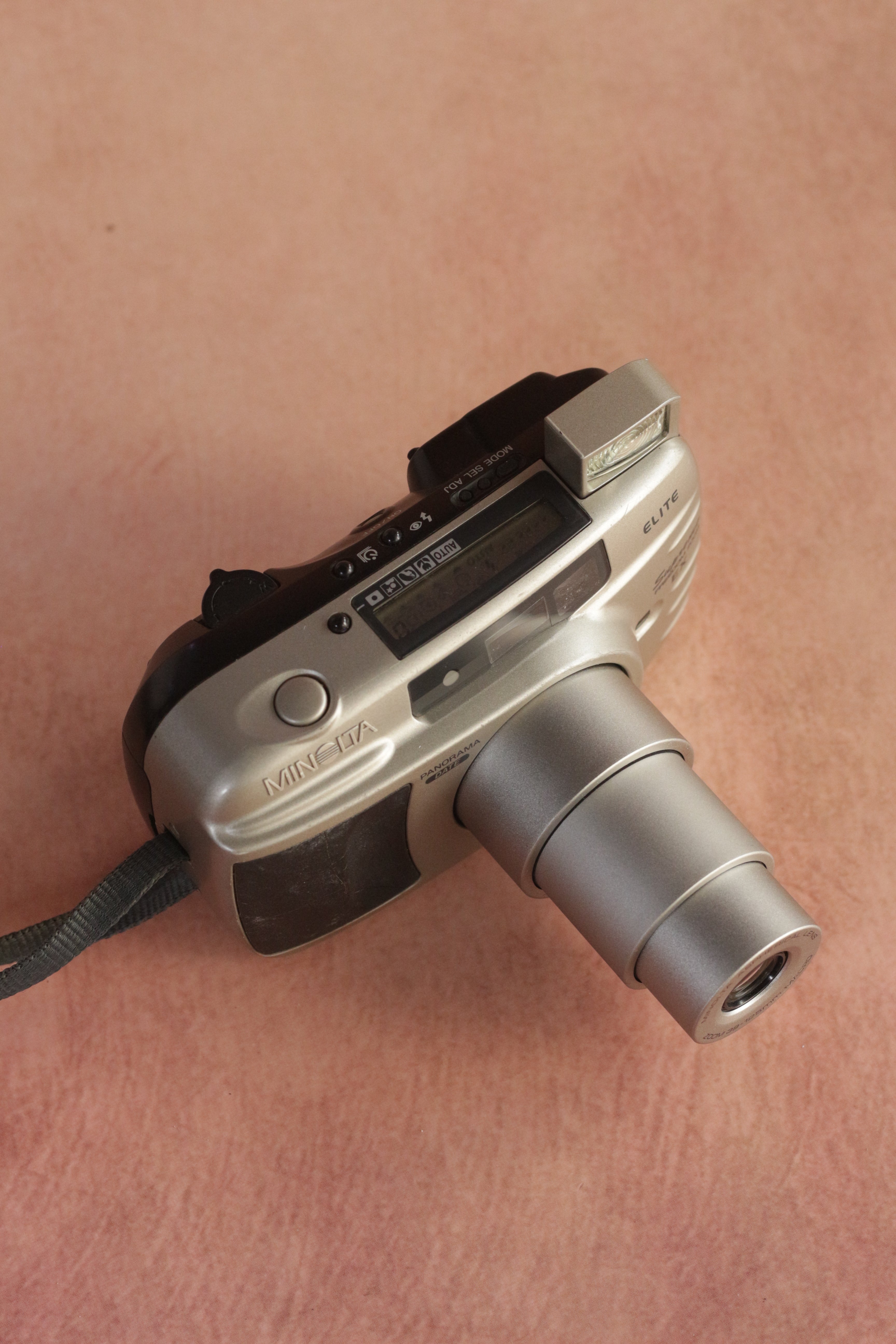 Minolta Supreme Freedom zoom