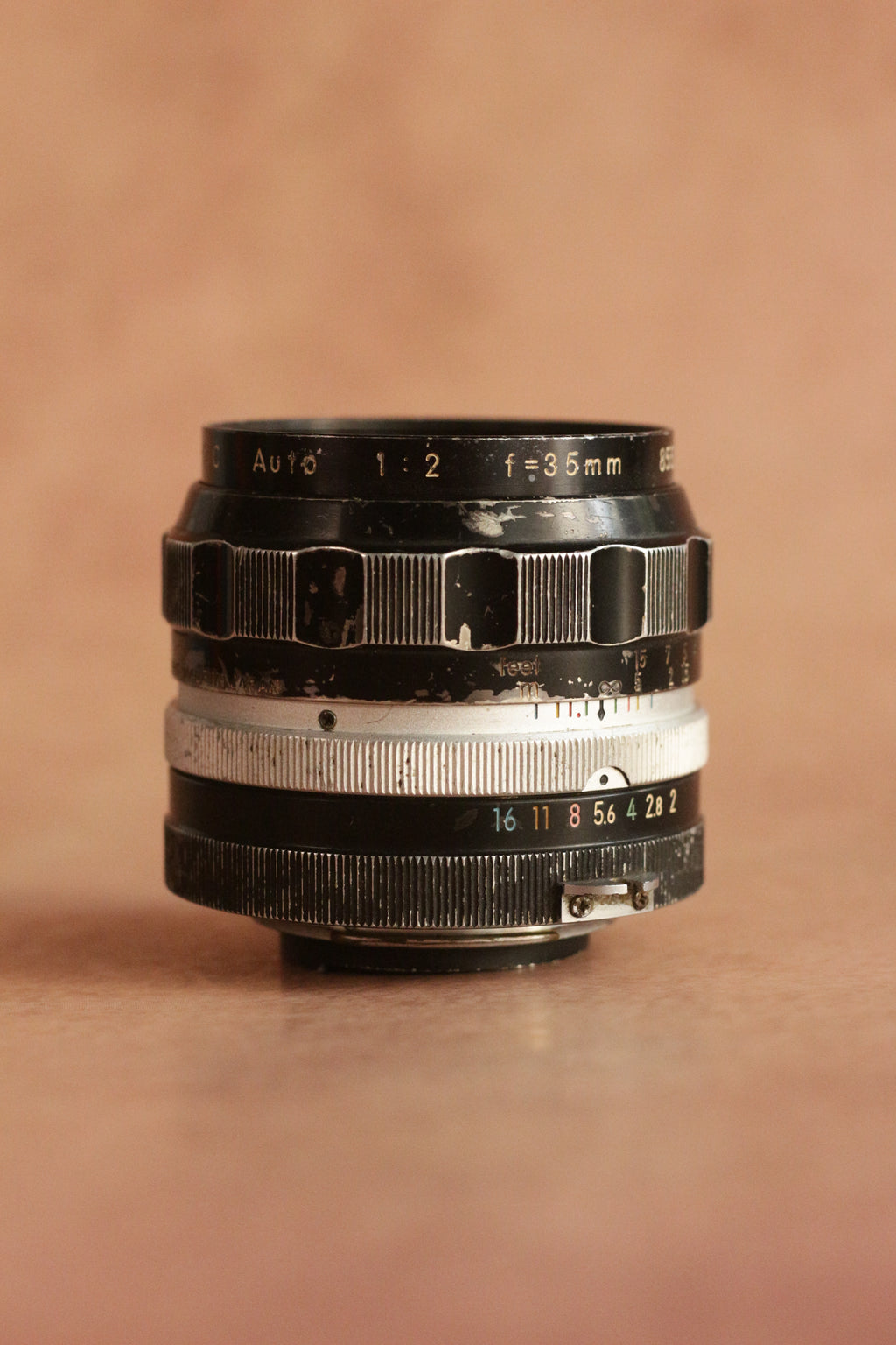 Nikon F + Nikkor-O.C Auto 35mm F2 (non-AI)