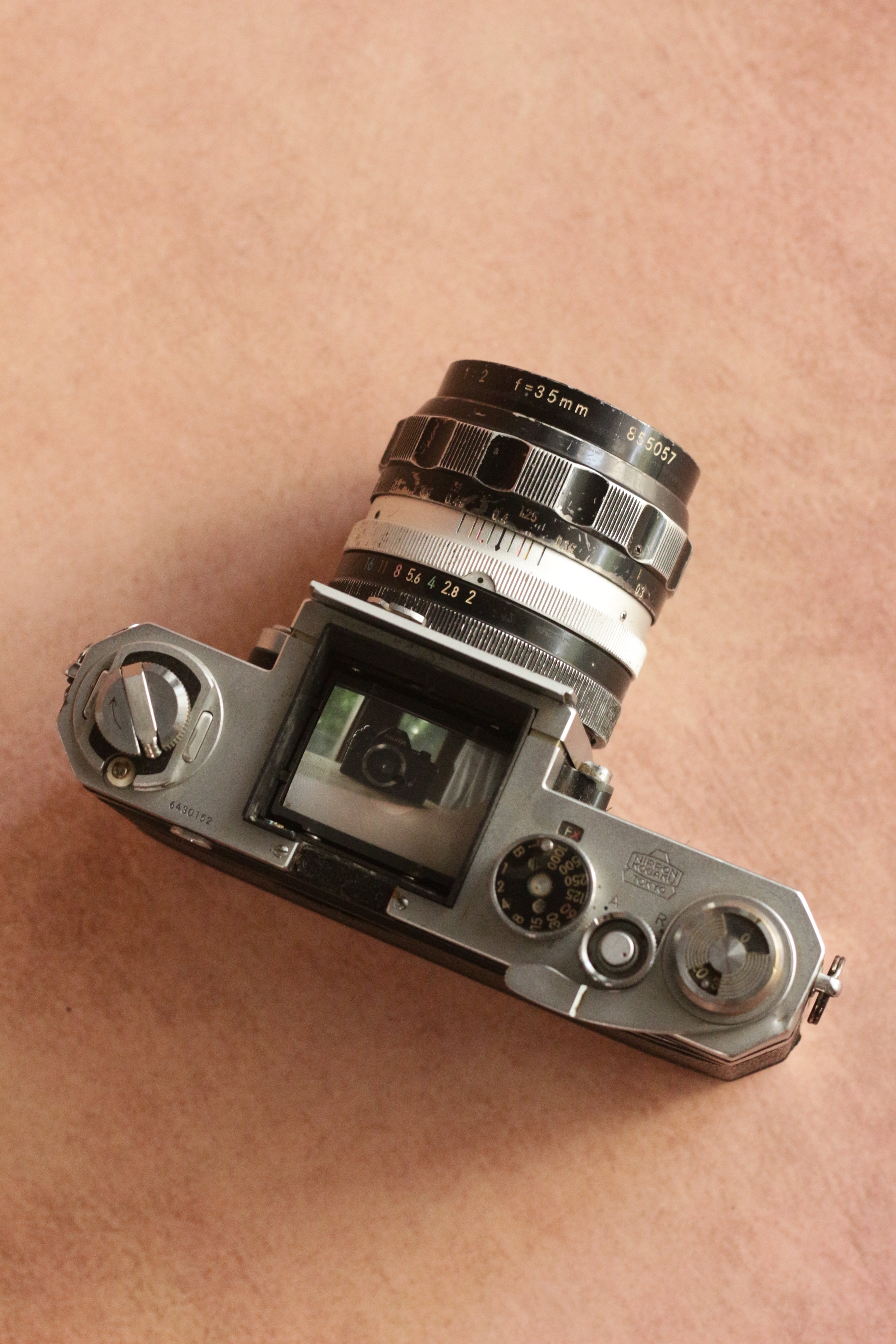 Nikon F + Nikkor-O.C Auto 35mm F2 (non-AI)