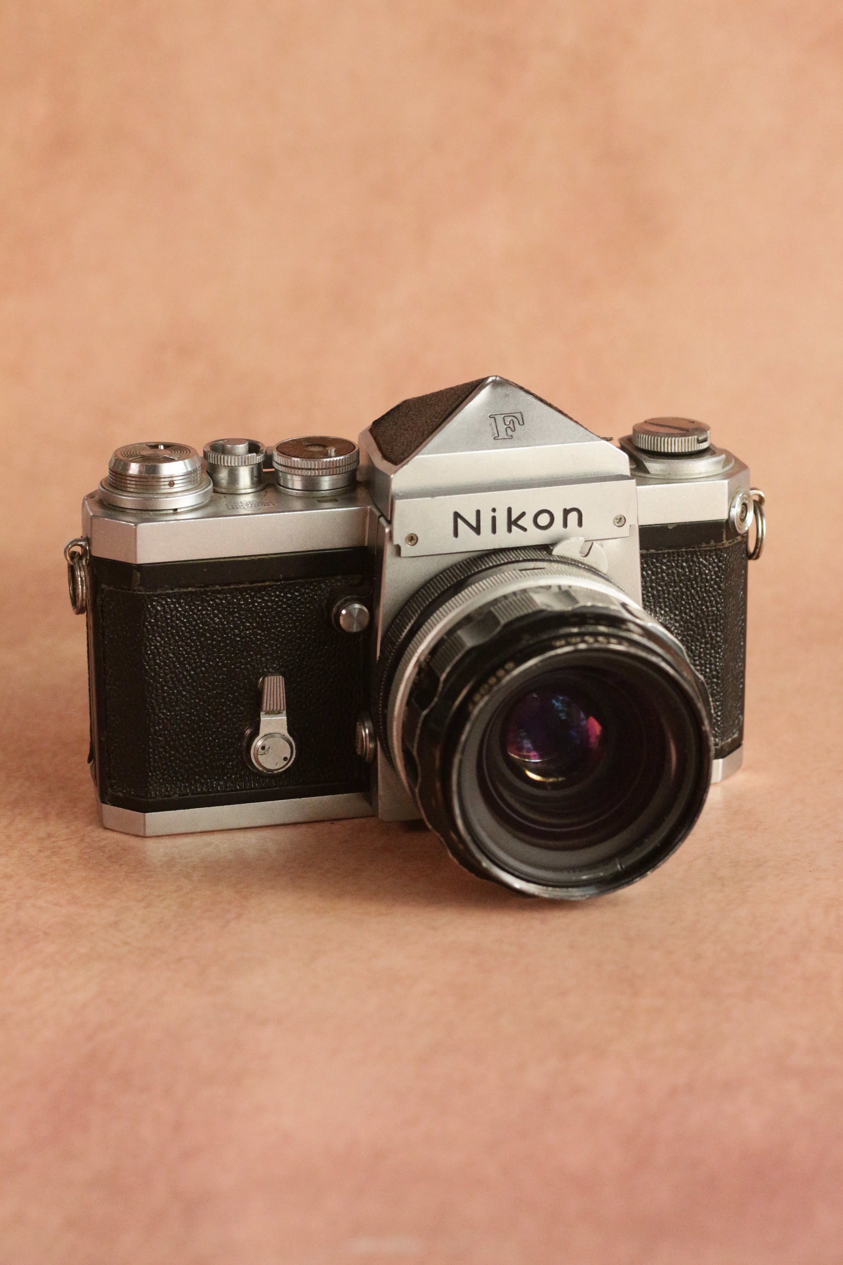 Nikon F + Nikkor-O.C Auto 35mm F2 (non-AI)