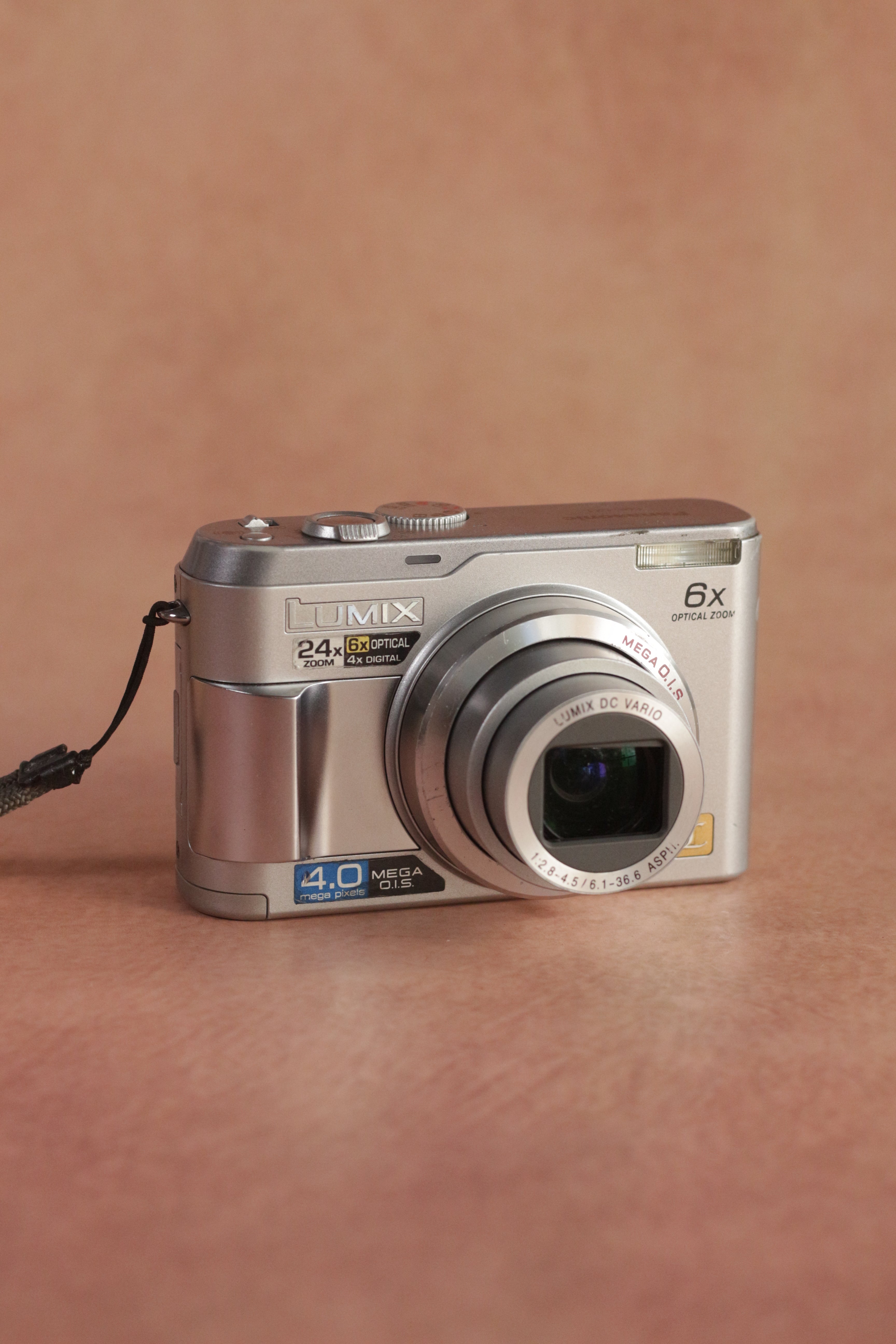 Panasonic Lumix DMC-LZ1