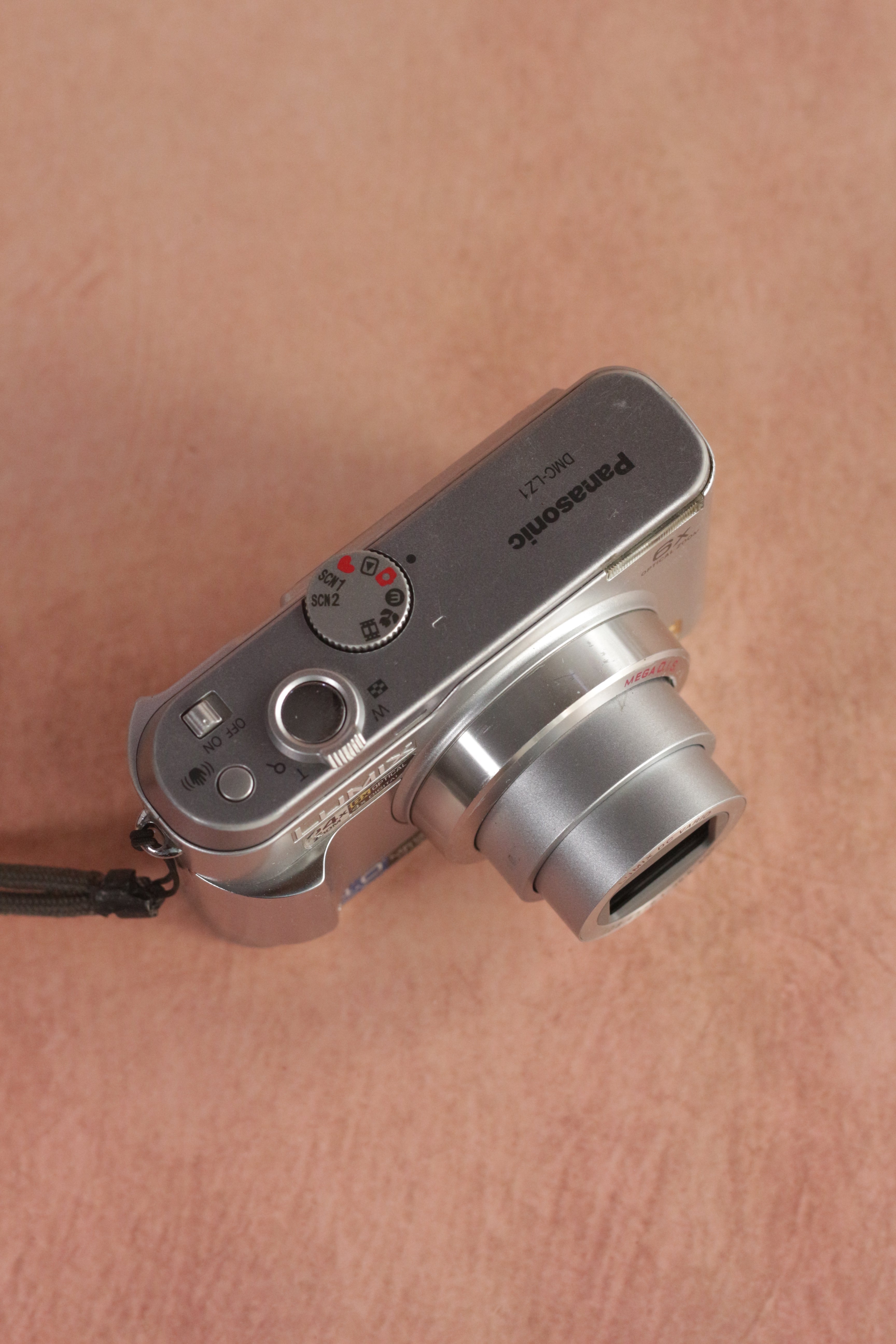 Panasonic Lumix DMC-LZ1