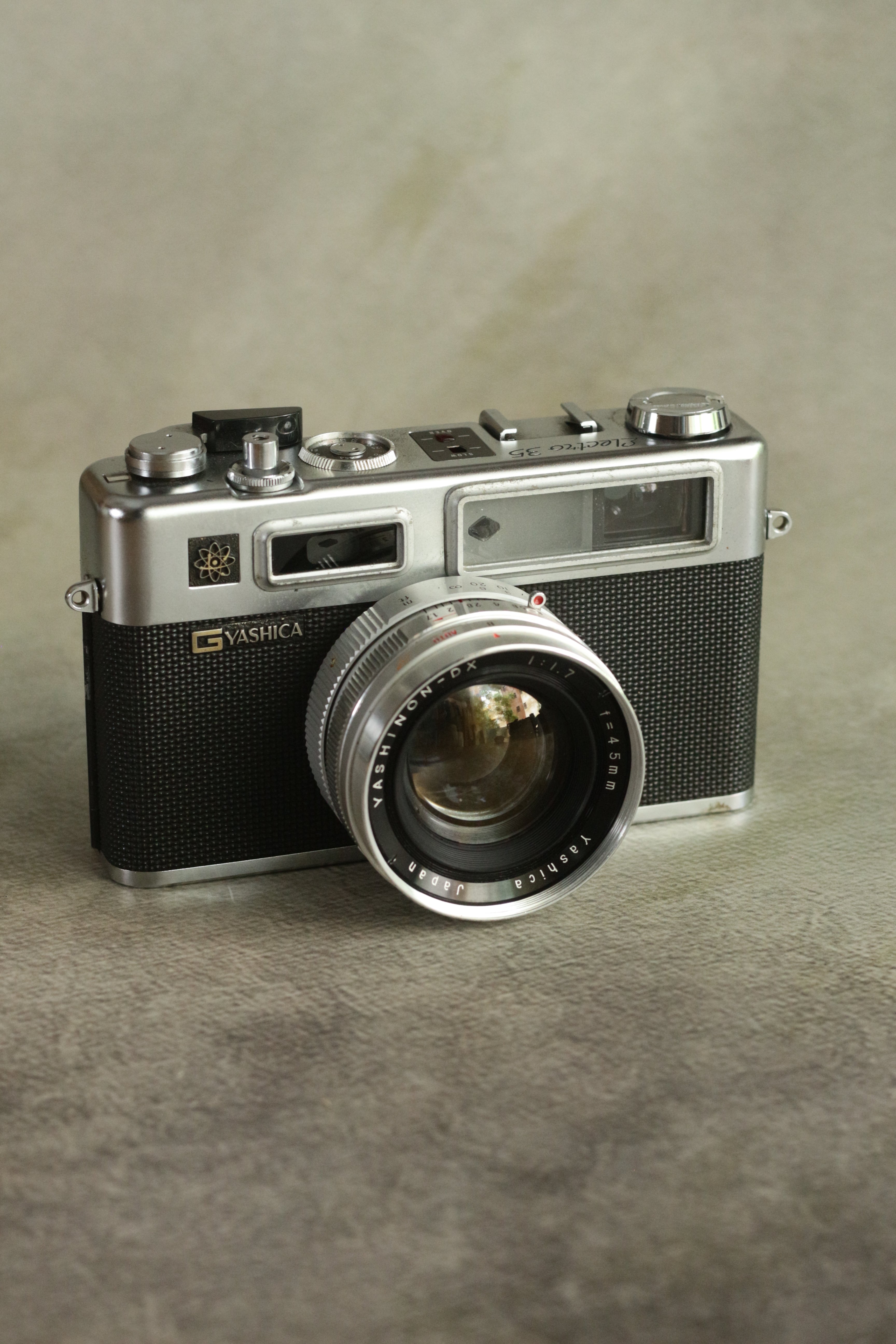 Yashica Electro 35