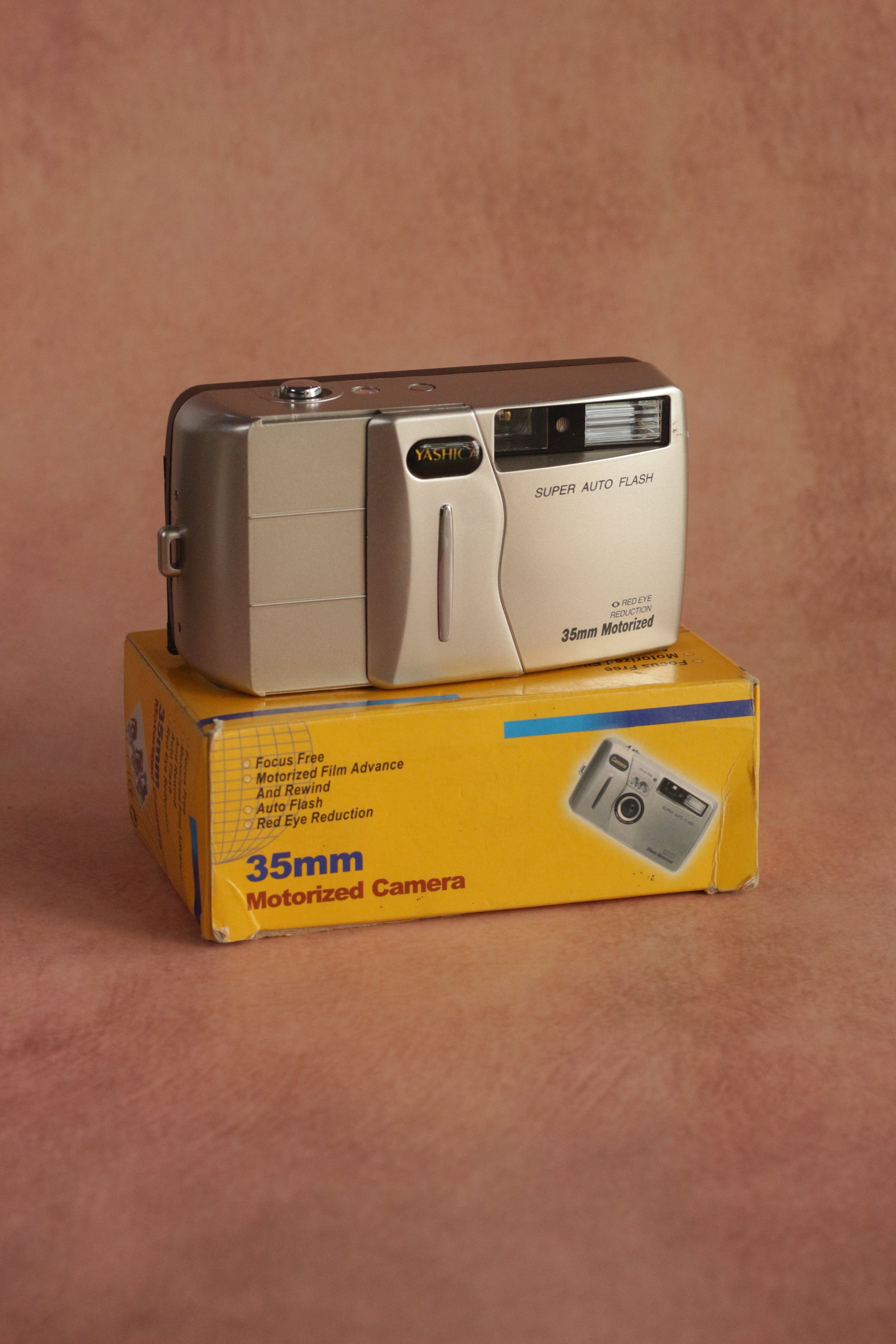 Yashica 35mm motorized camera