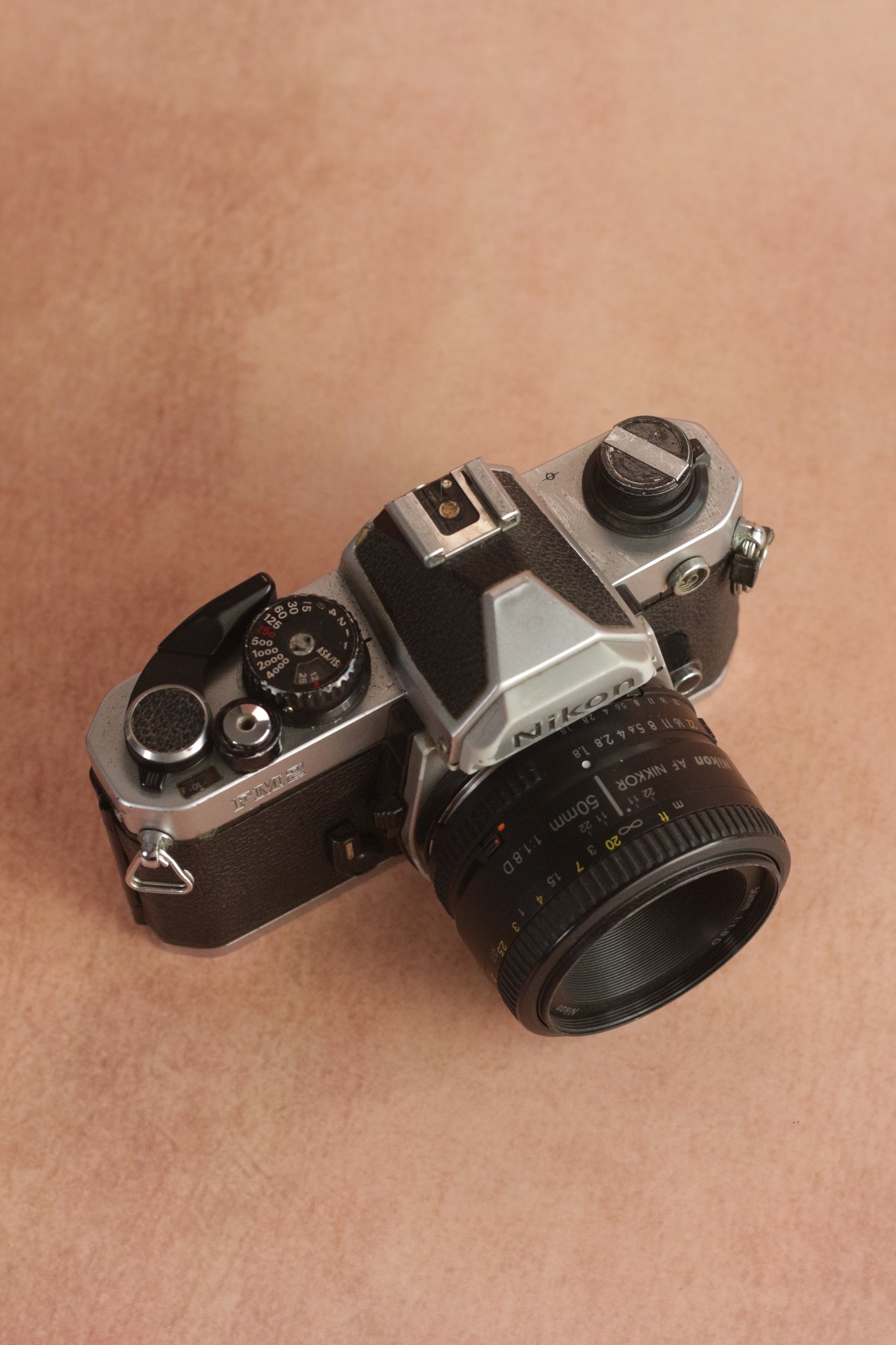 Nikon FM2n + Nikkor AF 50mm f/1.8D