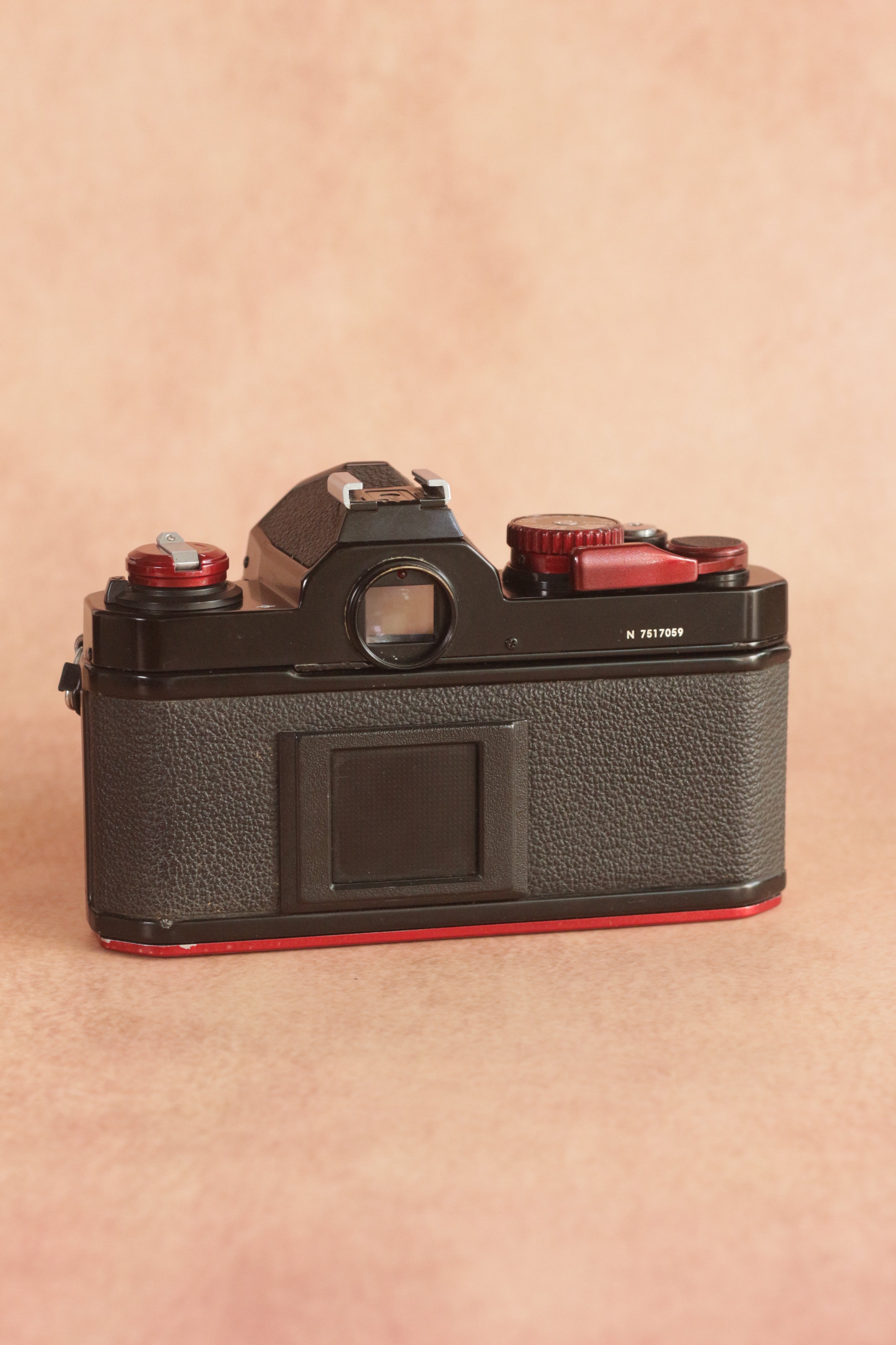 Nikon FM2n - Custom Red Paint