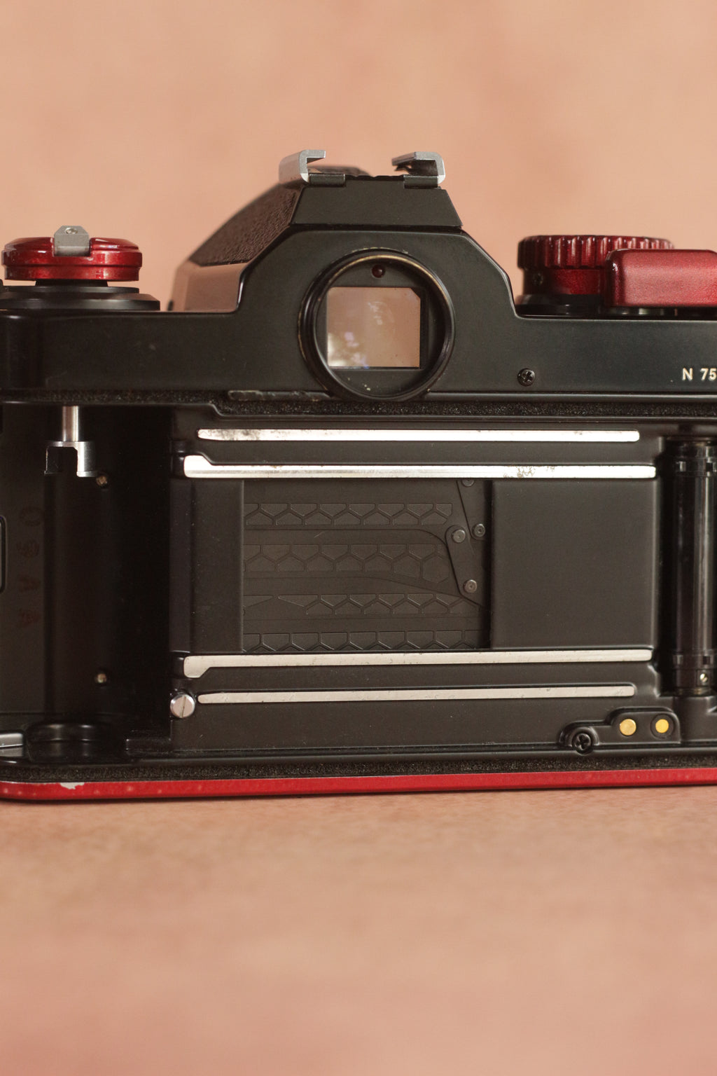 Nikon FM2n - Custom Red Paint