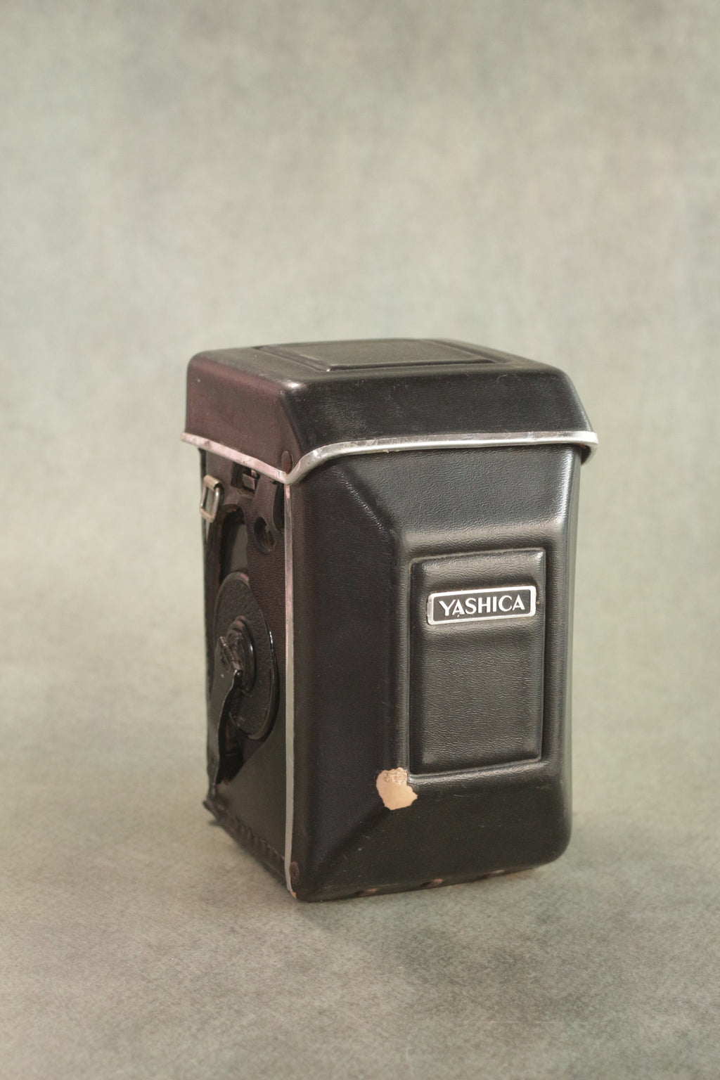 Yashica Mat-124G
