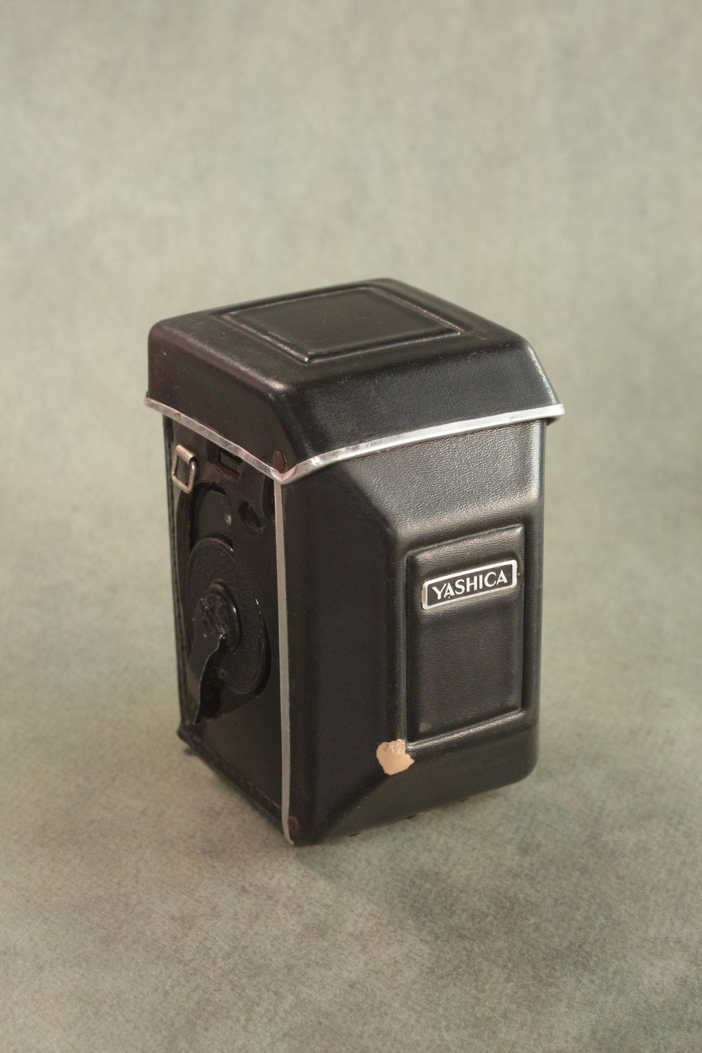 Yashica Mat-124G
