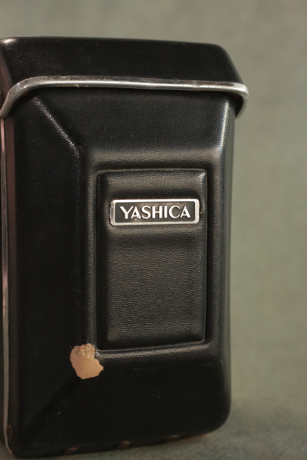 Yashica Mat-124G