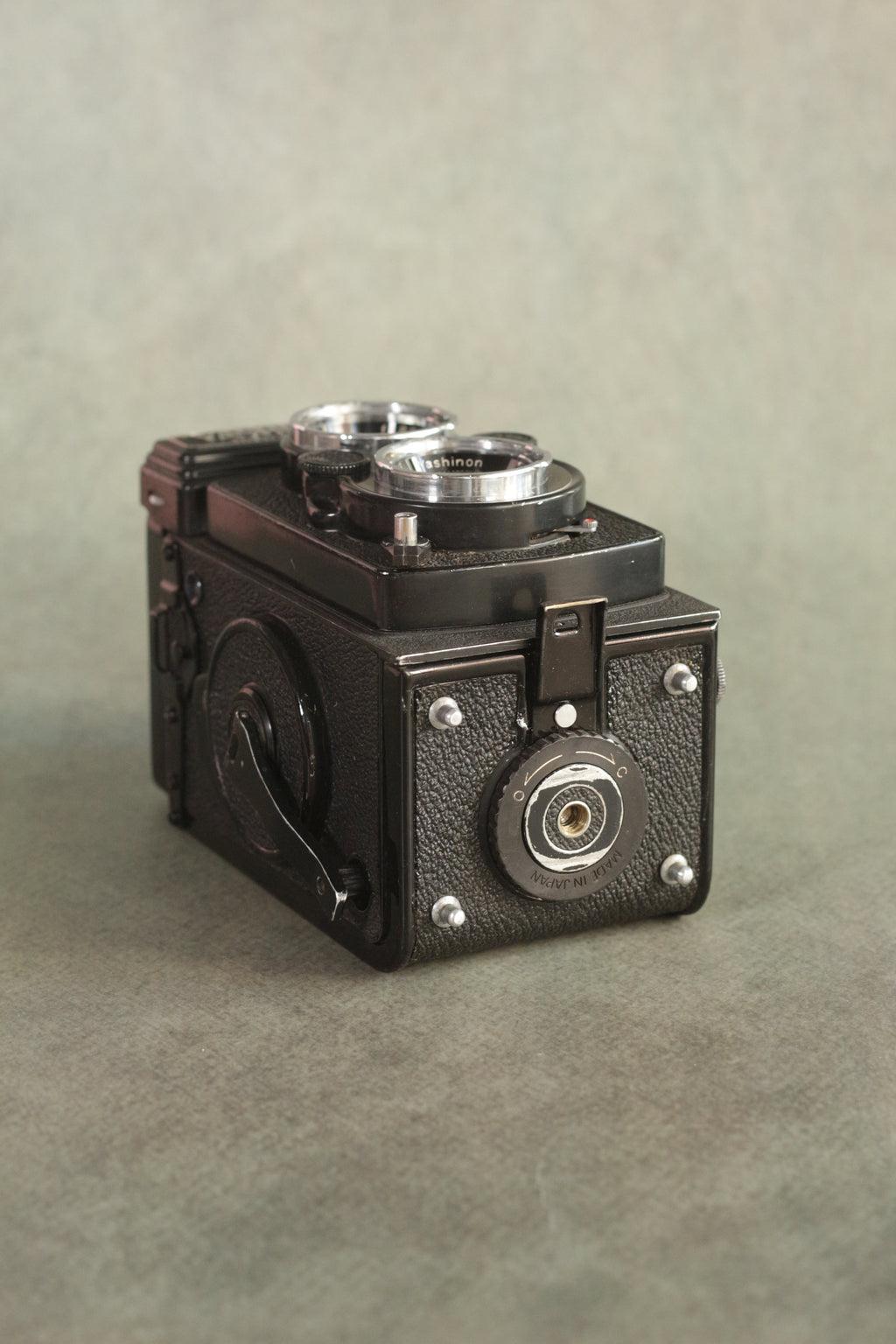 Yashica Mat-124G