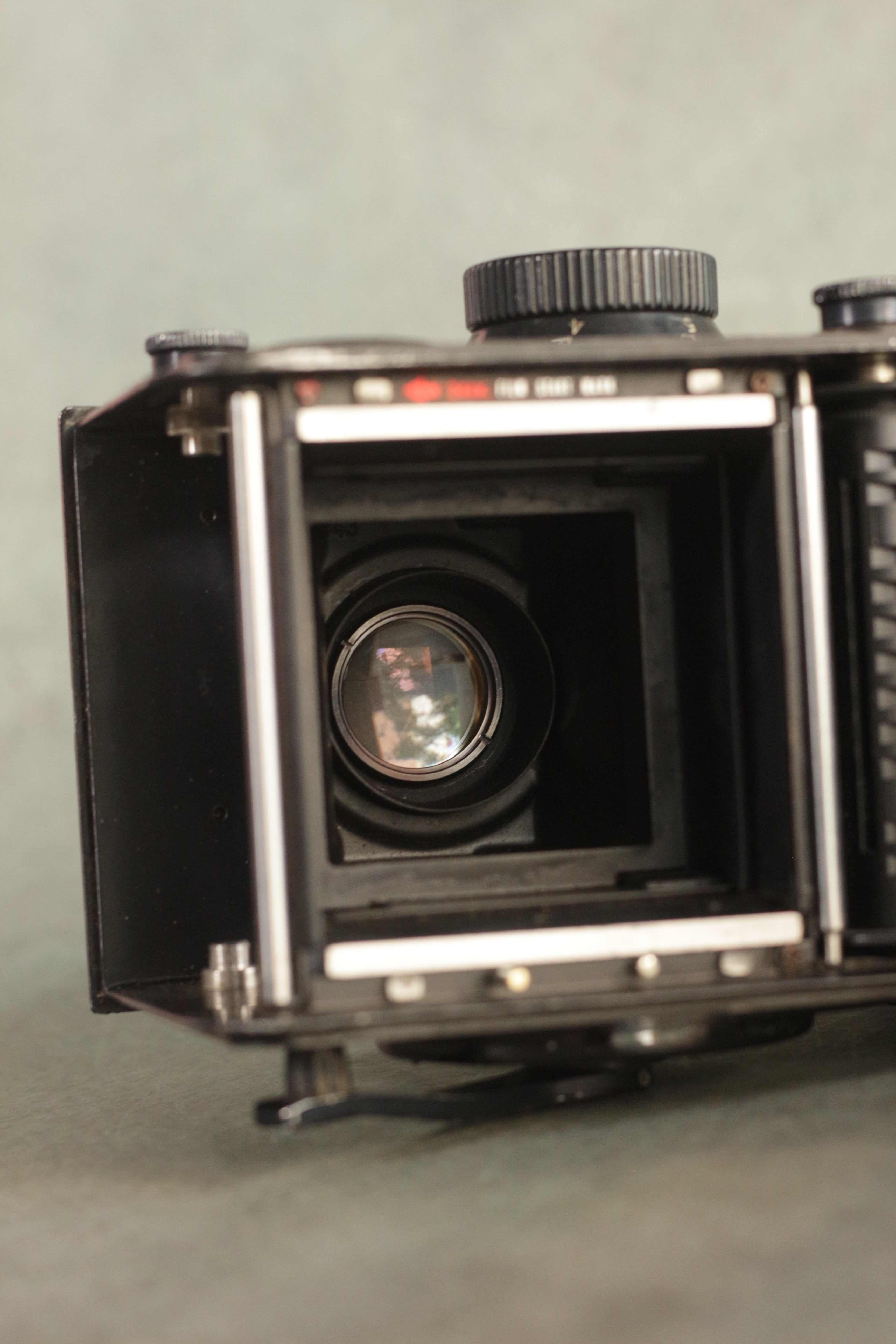 Yashica Mat-124G